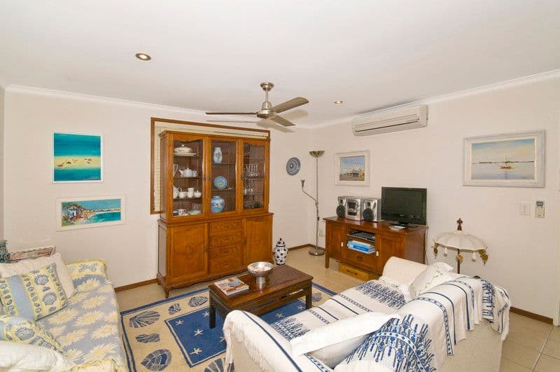 32 Seventh Avenue, Palm Beach QLD 4221, Palm Beach - Thumbnail 7