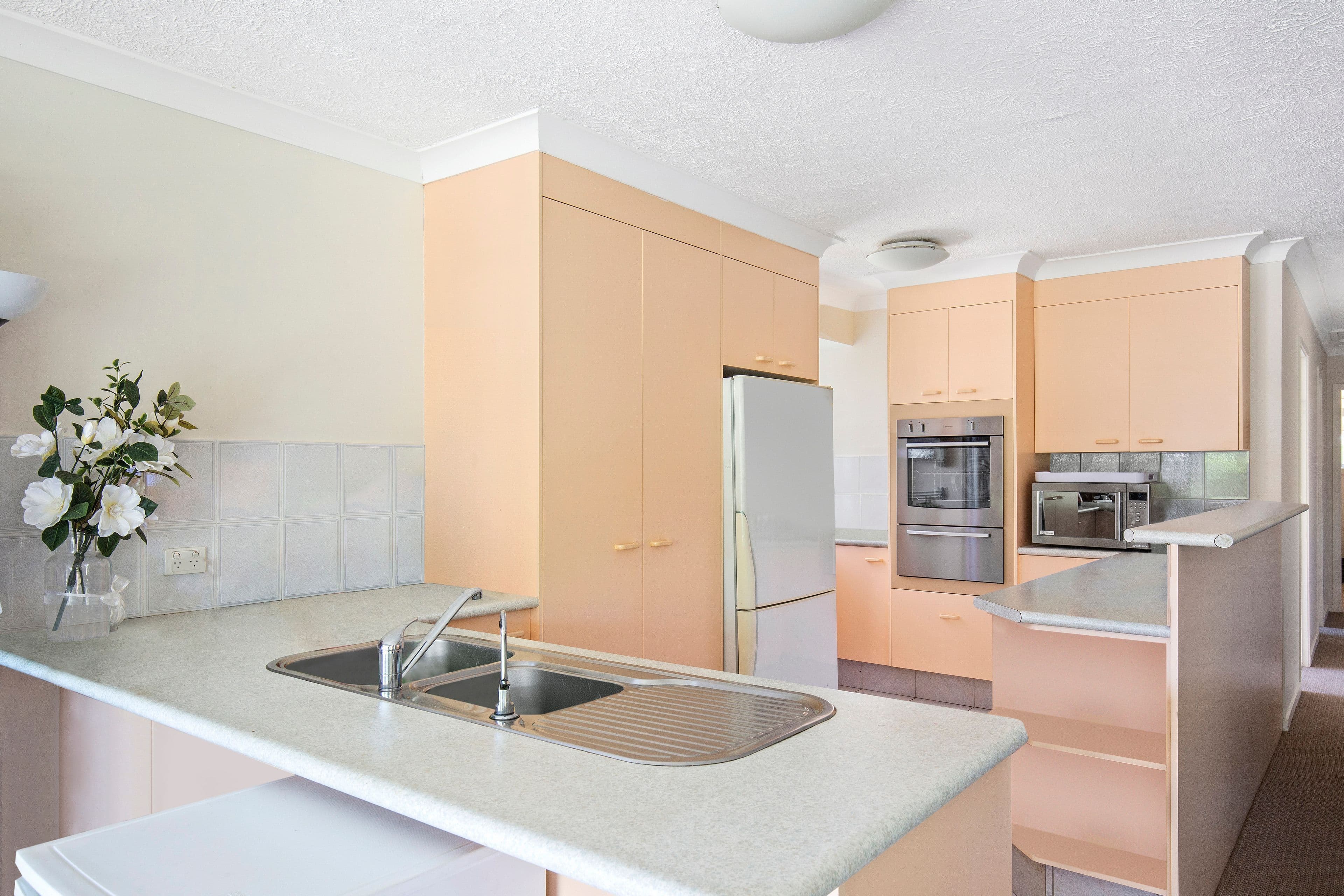 8 Key West, Broadbeach Waters QLD 4218, Broadbeach Waters - Thumbnail 4