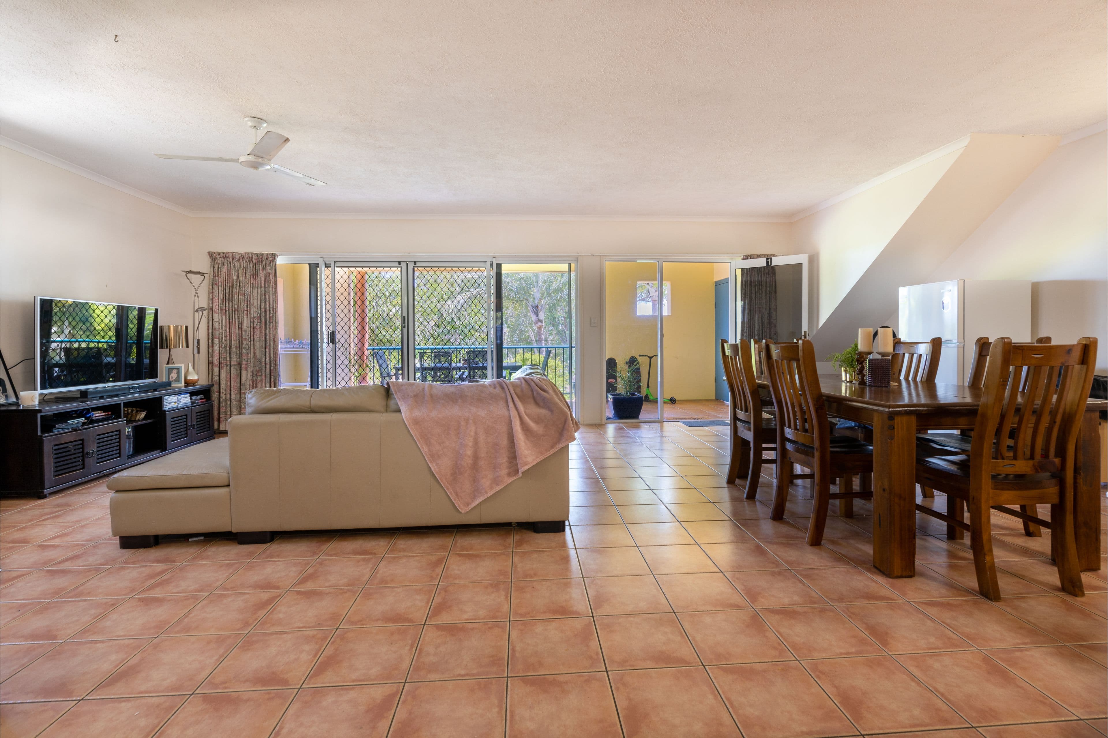 24 Island Drive, Cannonvale QLD 4802, Cannonvale - Thumbnail 6