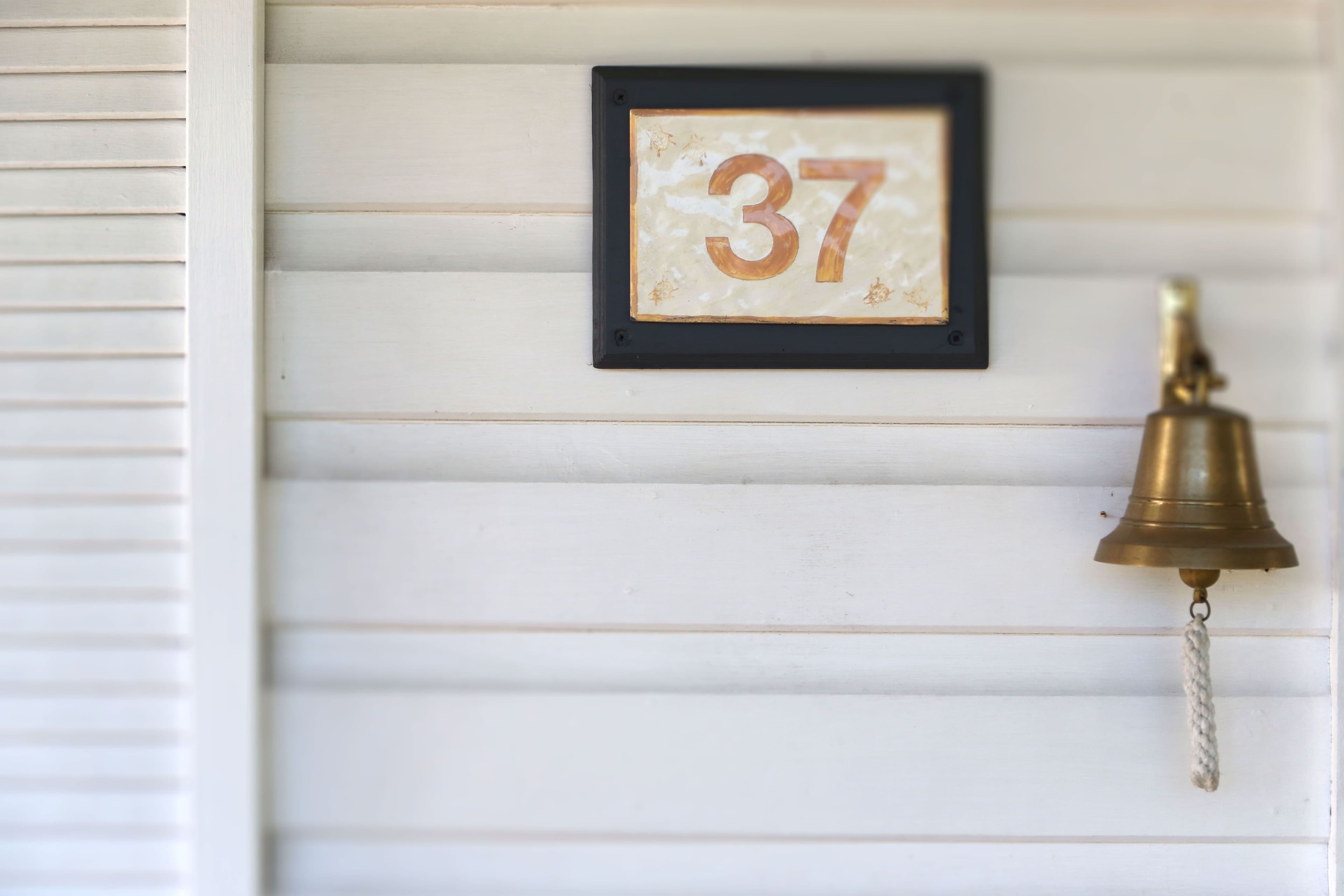 37 Restella Avenue, Davistown - Thumbnail 2
