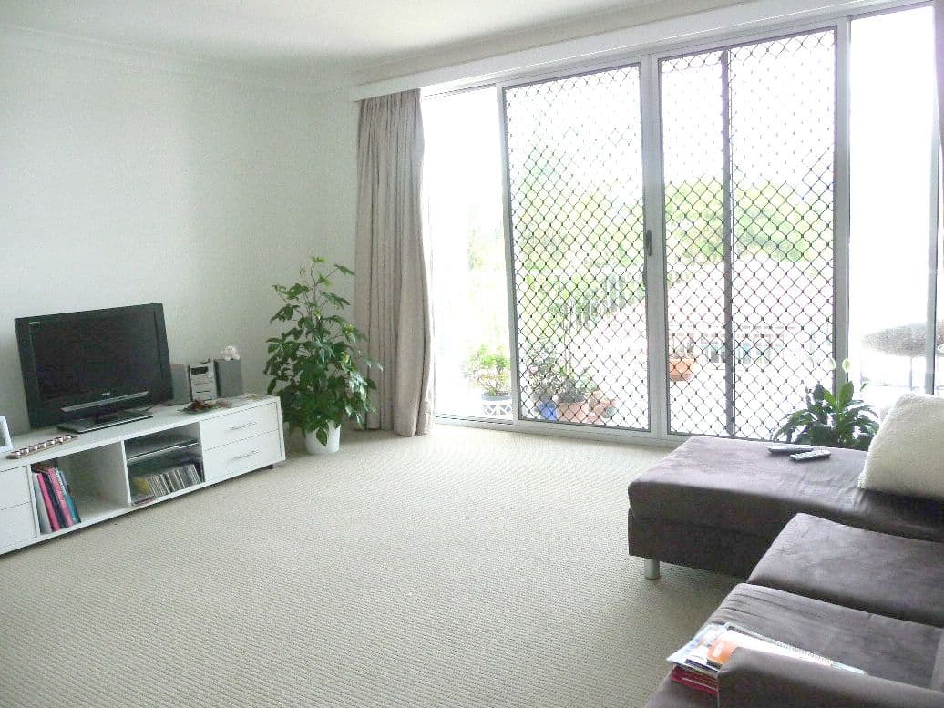 6 Ewart Street, CLONTARF QLD 4019, Clontarf - Thumbnail 2