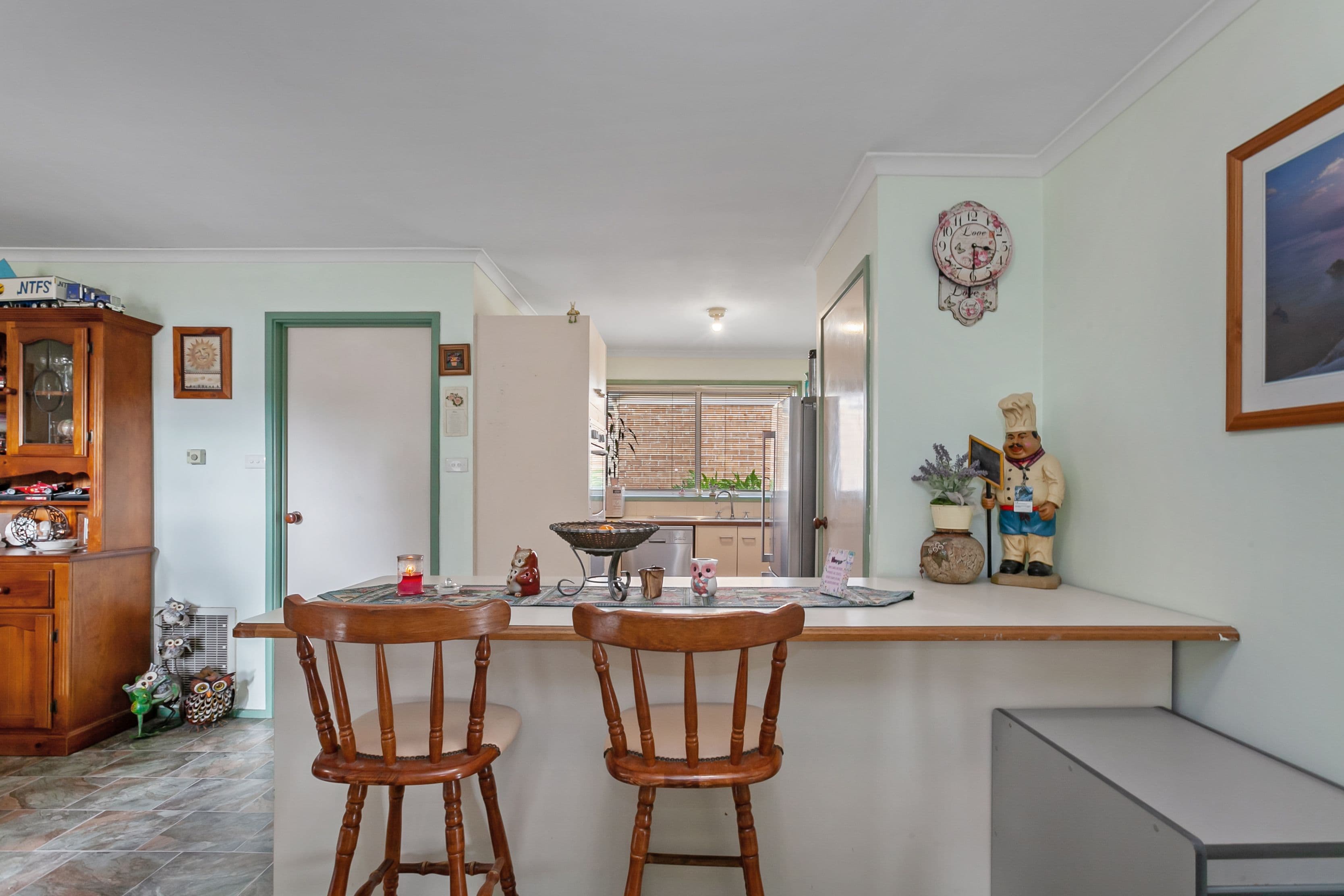 15 Chinnock Court, Craigieburn VIC 3064, Craigieburn - Thumbnail 2