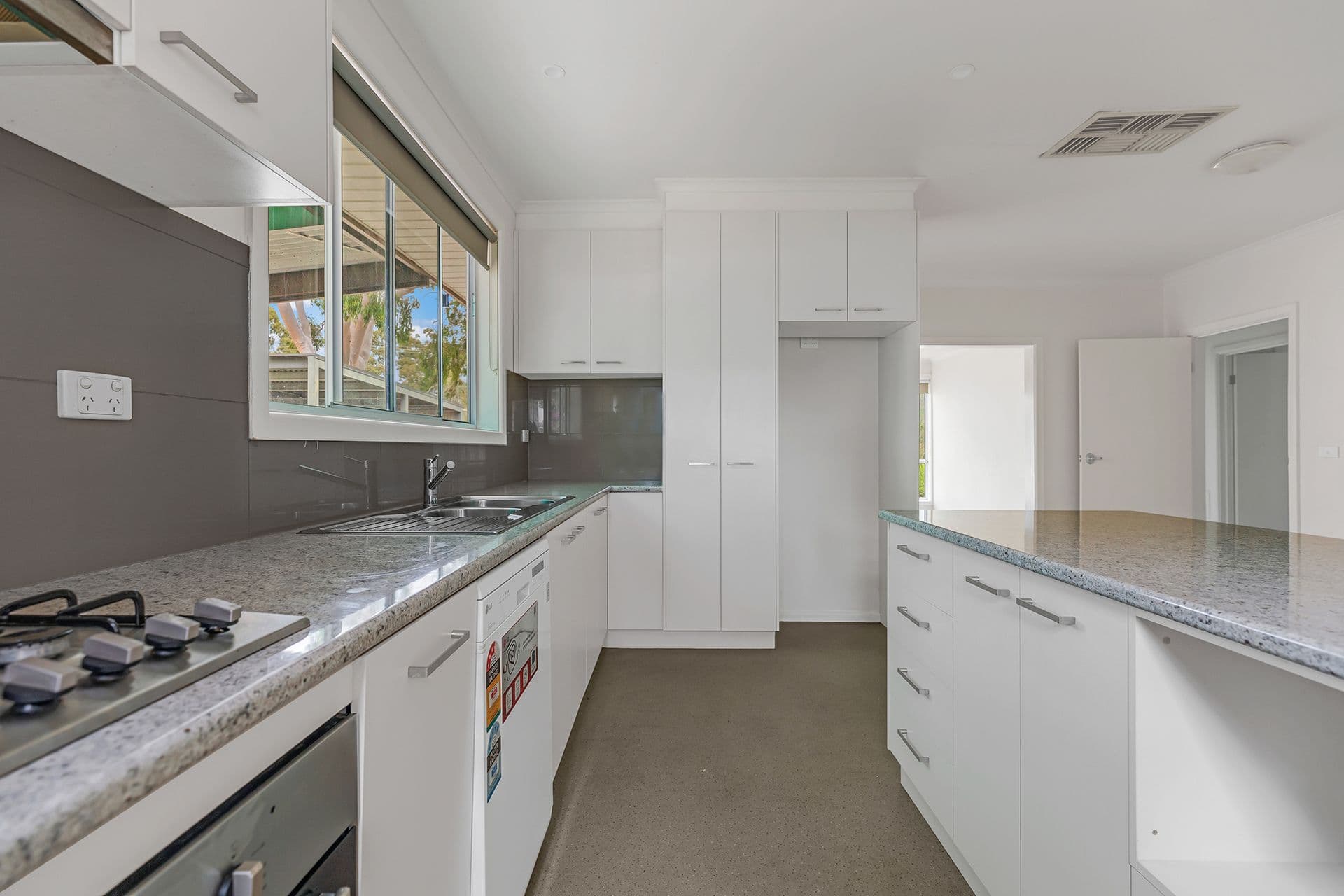 68 McKenzie Street, Echuca VIC 3564, Echuca - Thumbnail 8