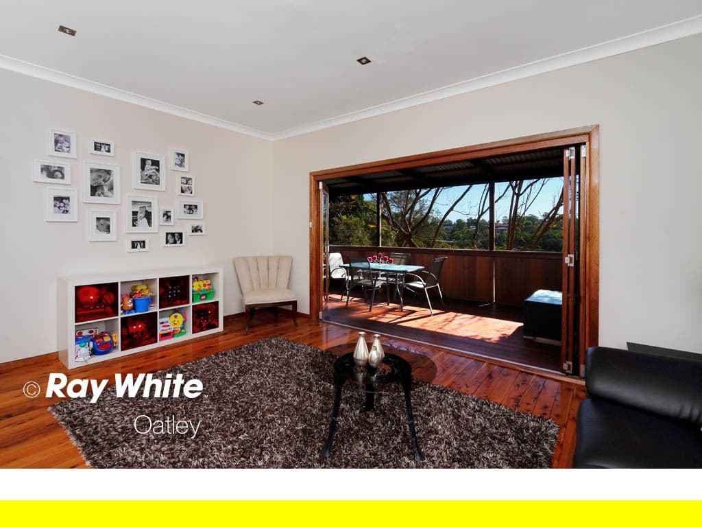 166 Lorraine Street, PEAKHURST HEIGHTS NSW 2210, Peakhurst Heights - Thumbnail 3