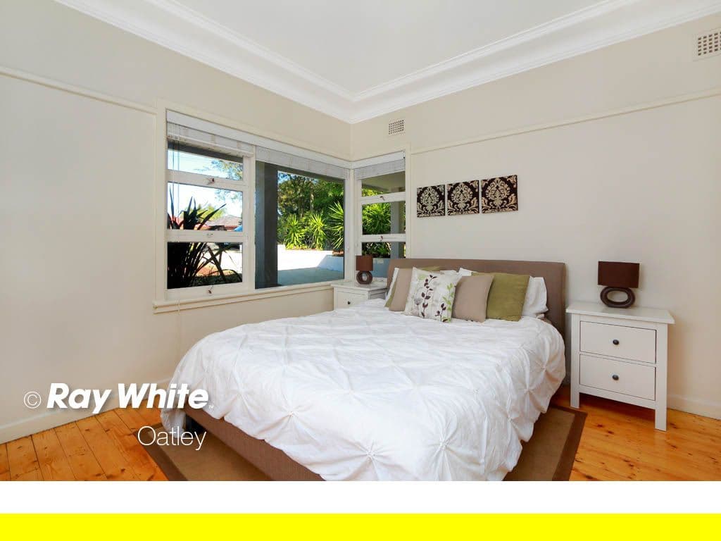 166 Lorraine Street, PEAKHURST HEIGHTS NSW 2210, Peakhurst Heights - Thumbnail 5