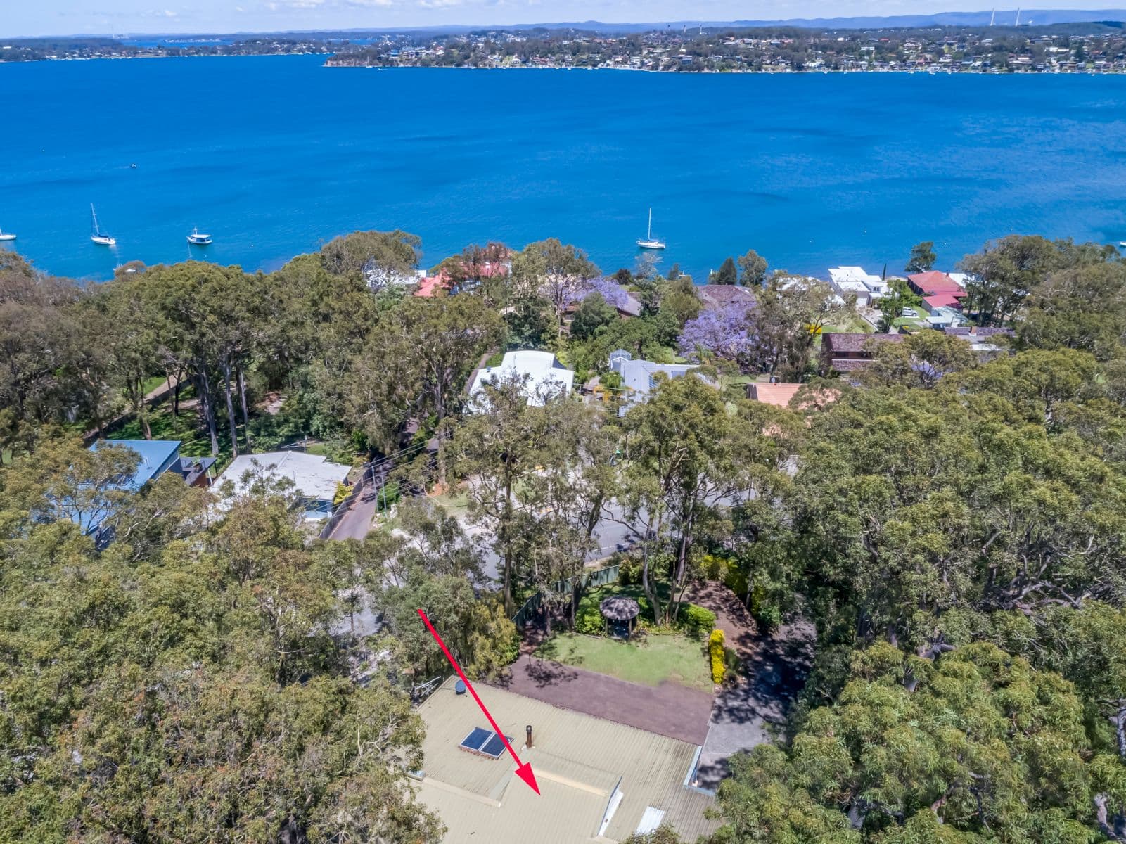218 Coal Point Road, Coal Point - Image 1