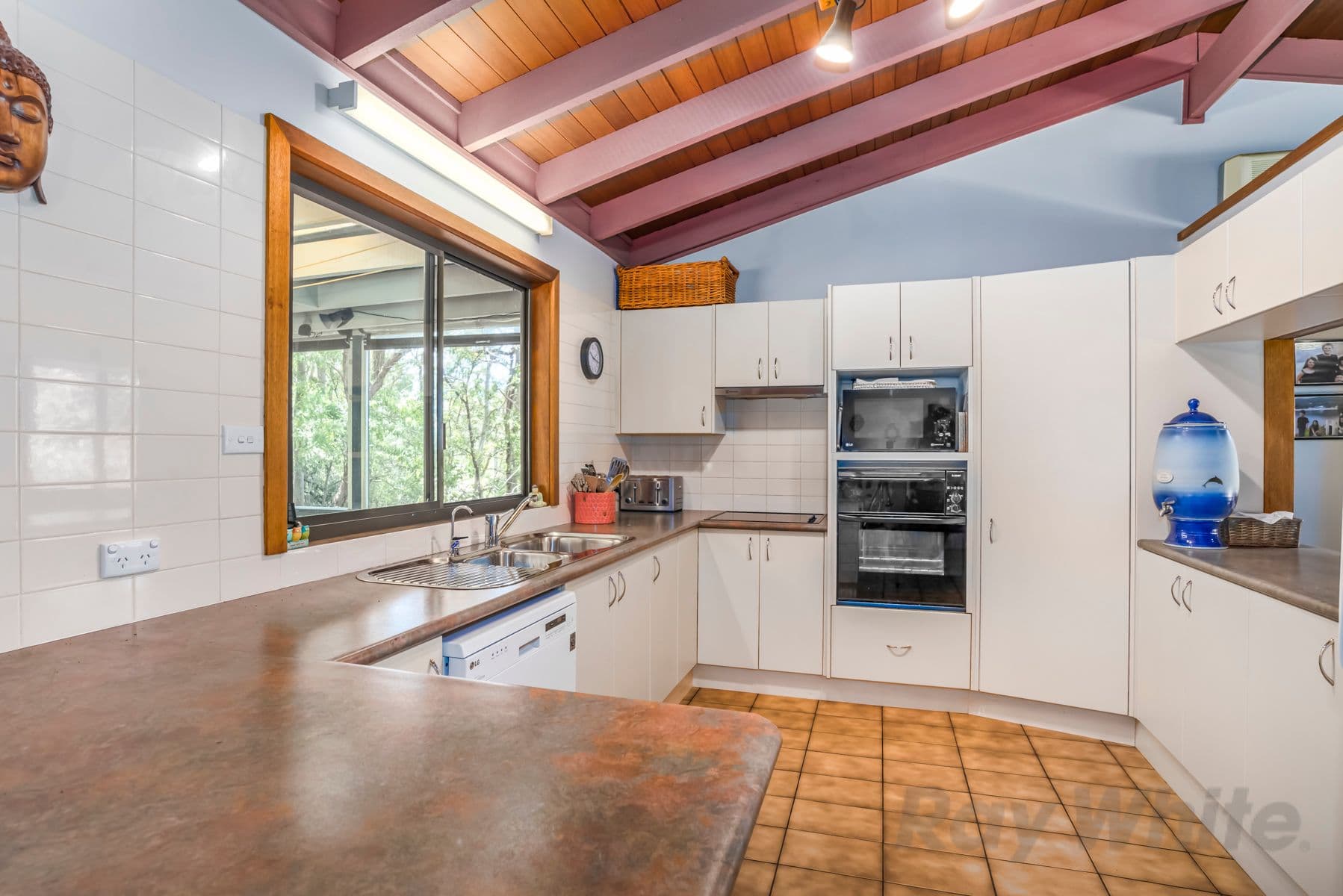 218 Coal Point Road, Coal Point - Thumbnail 3