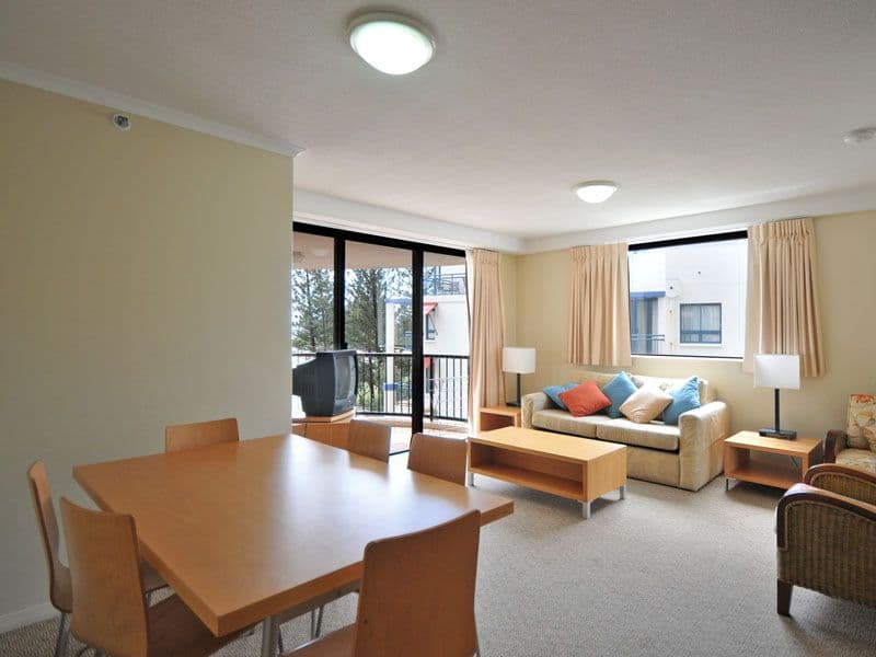 COOLANGATTA QLD 4225, Coolangatta - Thumbnail 4