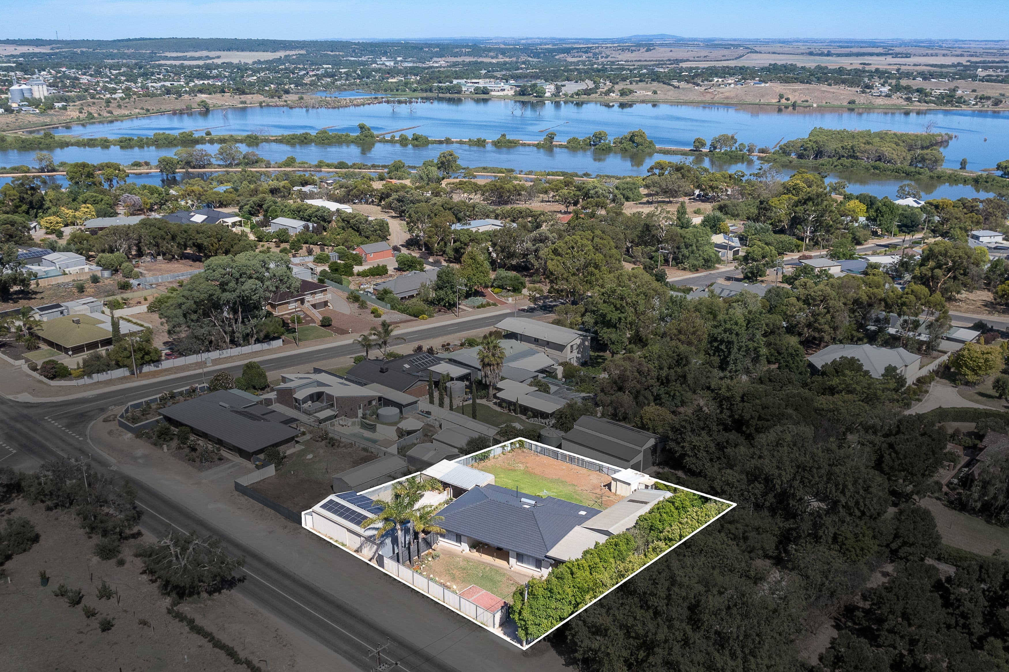 32 Lookout Drive, Murray Bridge SA 5253, Murray Bridge East - Image 1