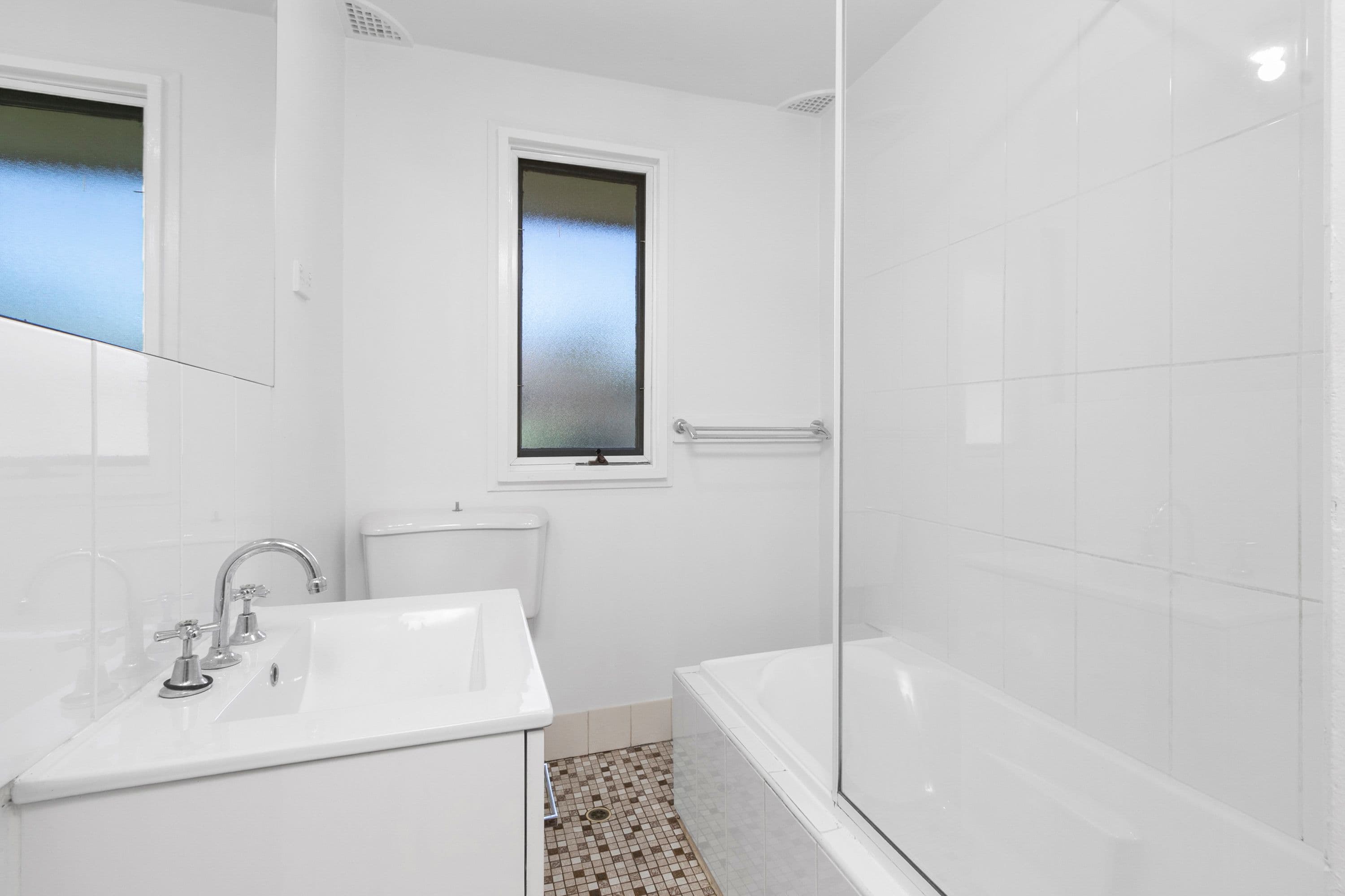 1 Adam Close, South Windsor NSW 2756, South Windsor - Thumbnail 4