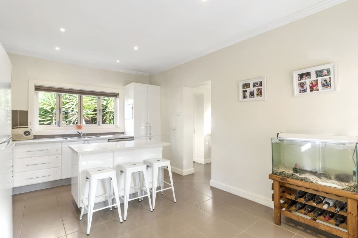 42 Tarneit Road, Werribee VIC 3030, Werribee - Thumbnail 5