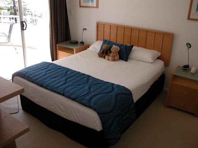 4 Douglas Street, Kirra QLD 4225, Kirra - Thumbnail 8