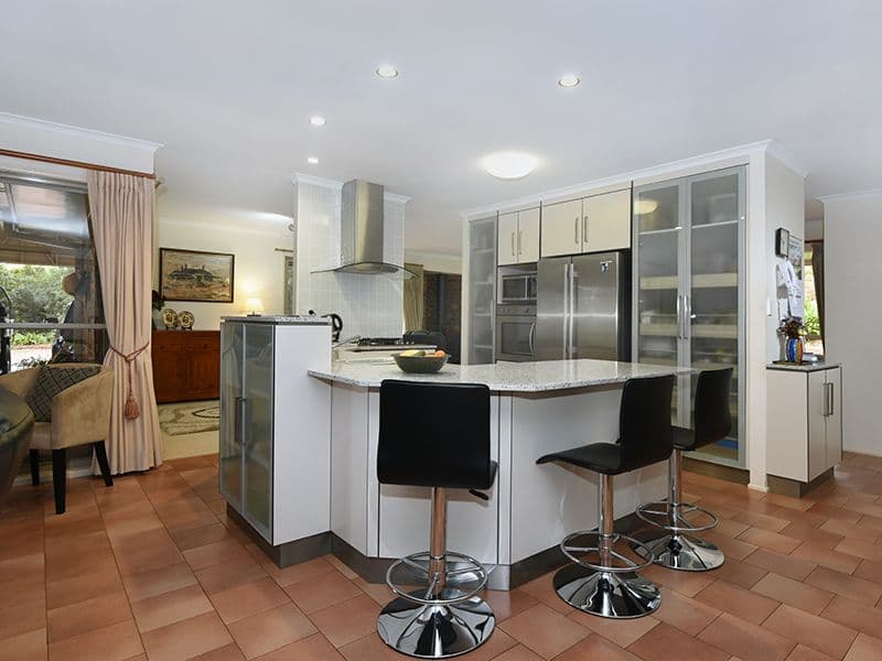8 Grey Gums Drive, Blue Mountain Heights QLD 4350, Blue Mountain Heights - Thumbnail 2