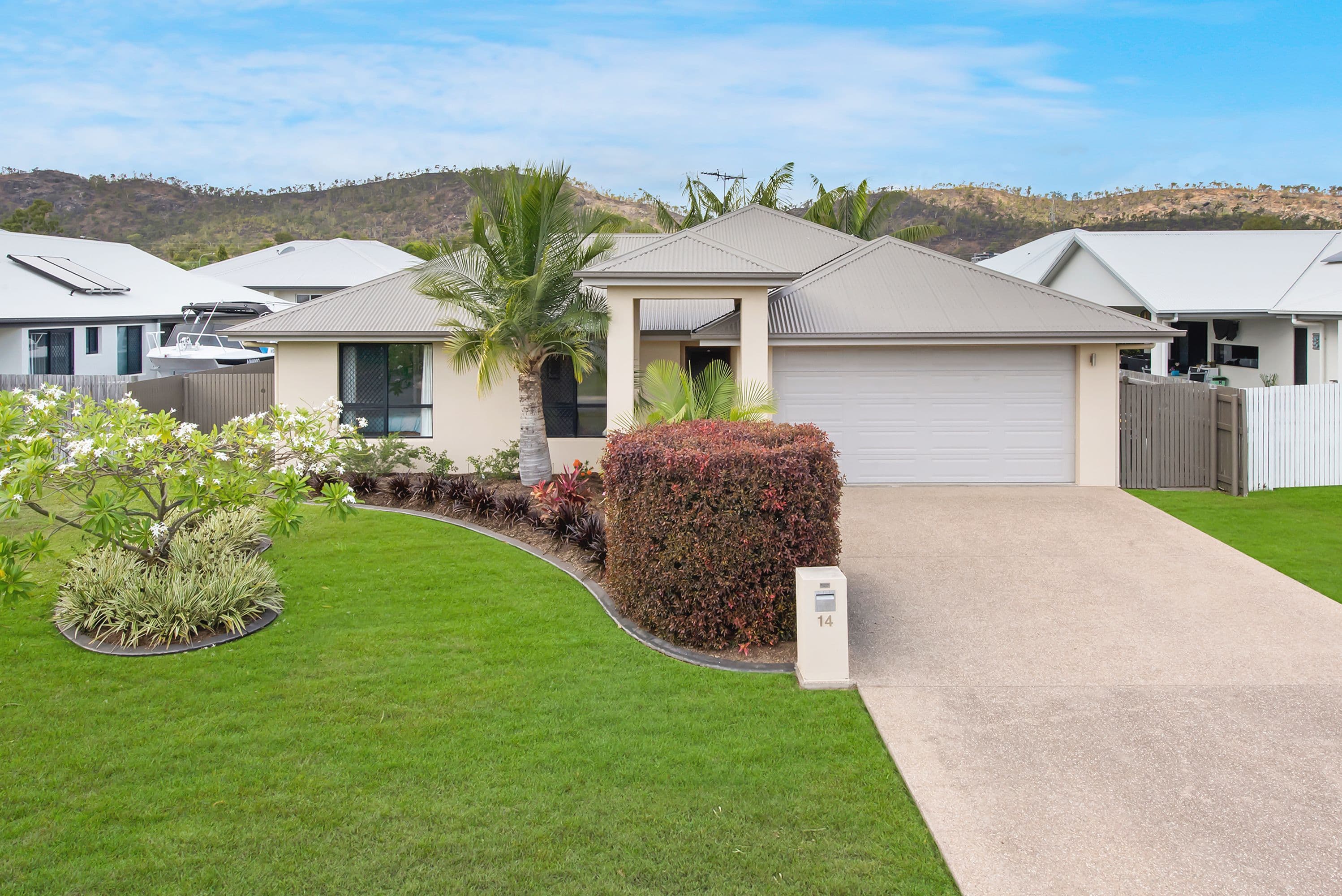 14 Browning Street, Mount Louisa QLD 4814, Mount Louisa - Thumbnail 2