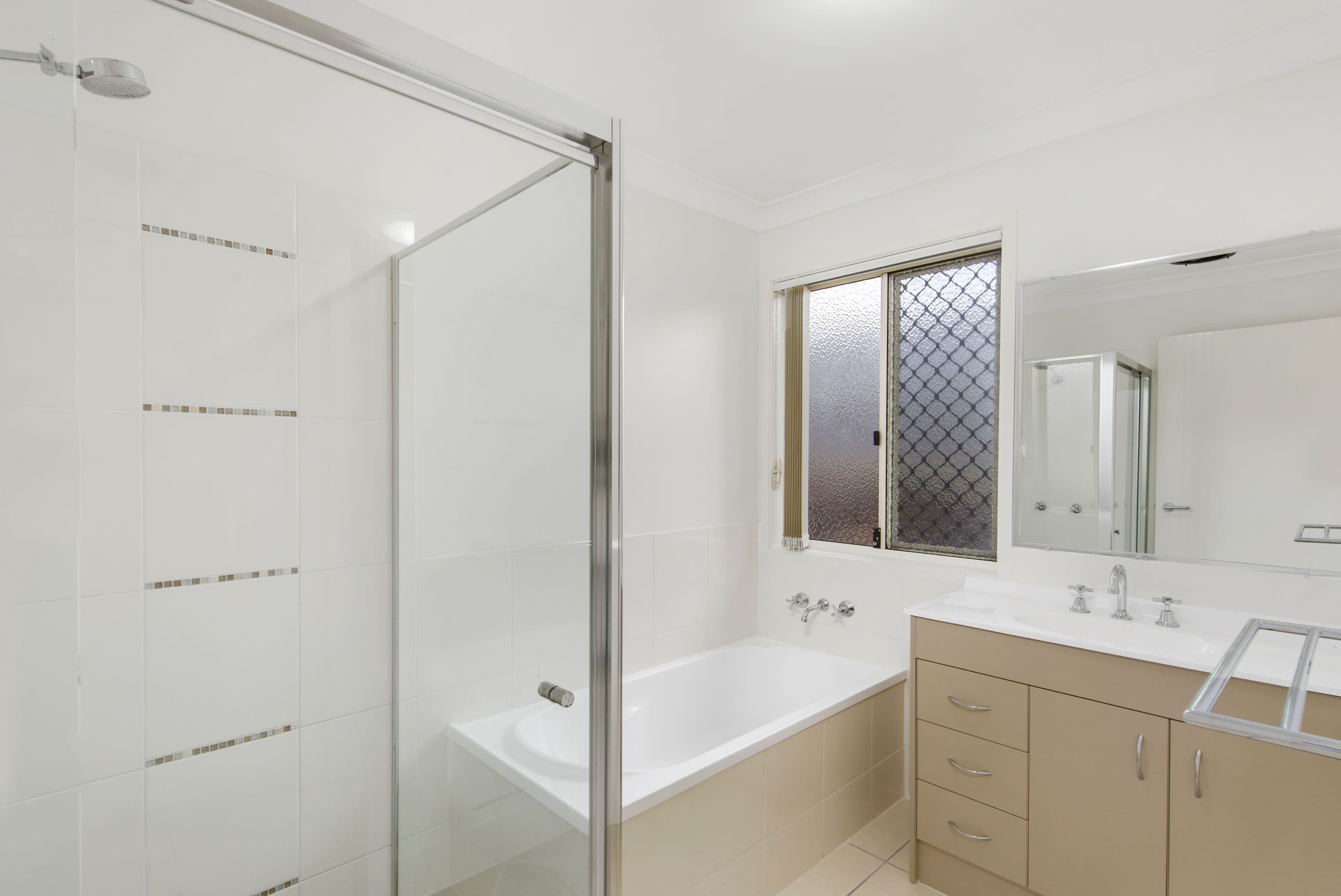 24 Gordon Drive, Bellbird Park QLD 4300, Bellbird Park - Thumbnail 5