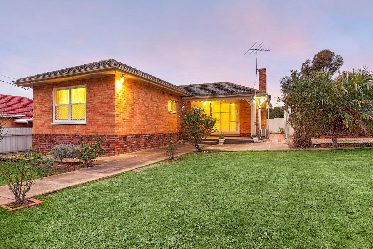 12 Kensington Crescent, Enfield SA 5085, Enfield - Image 1