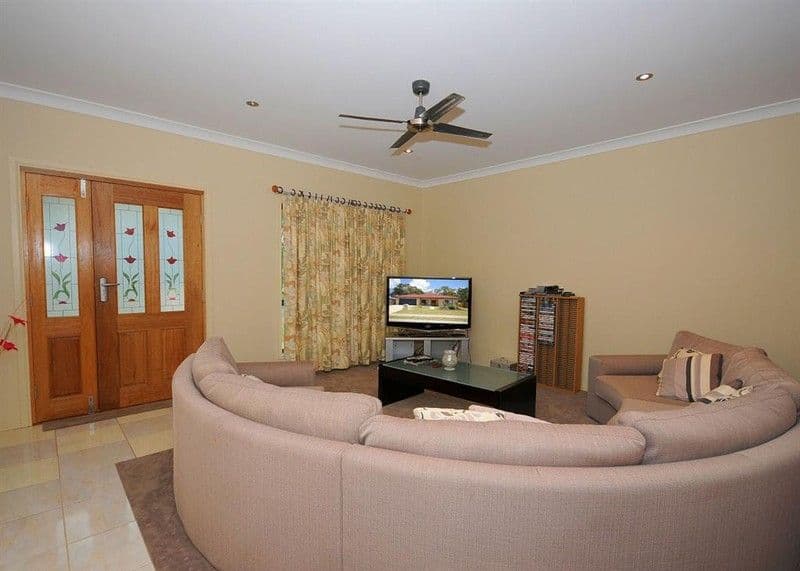 8 Stringybark Drive, Urangan QLD 4655, Urangan - Thumbnail 4