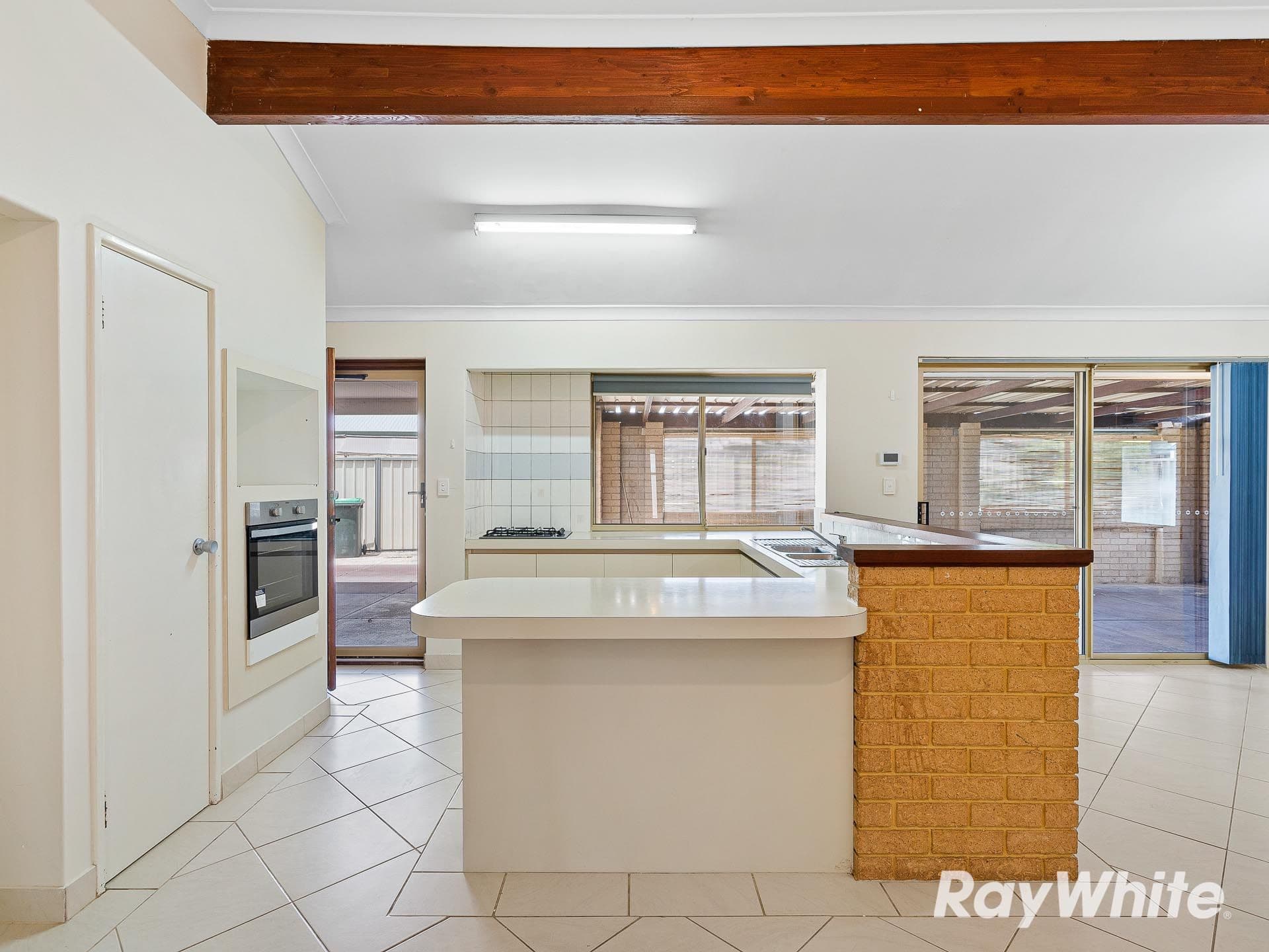 3 Majestic Close, Port Kennedy WA 6172, Port Kennedy - Thumbnail 2