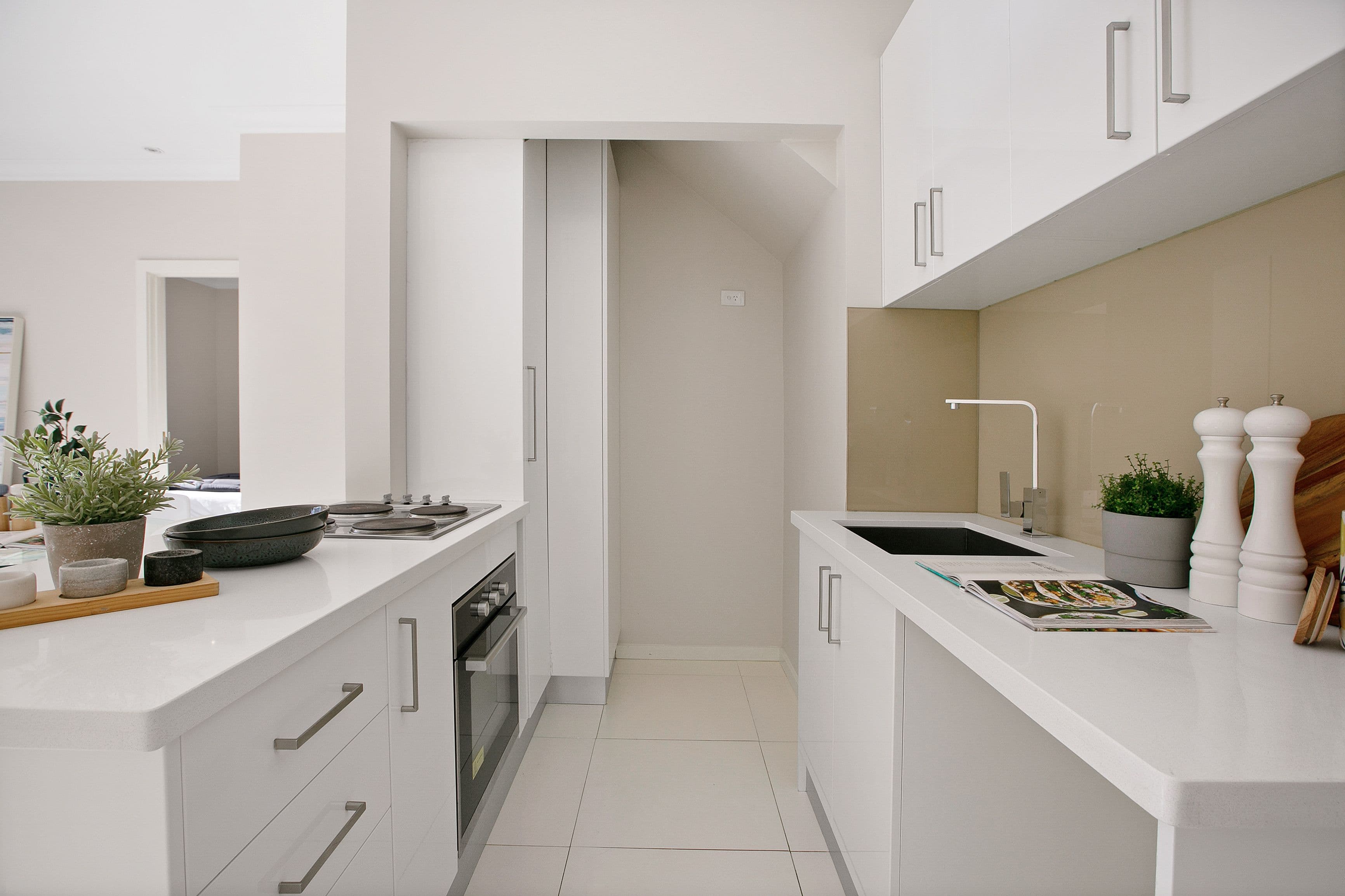 16 Elsey Road, Reservoir VIC 3073, Reservoir - Thumbnail 5