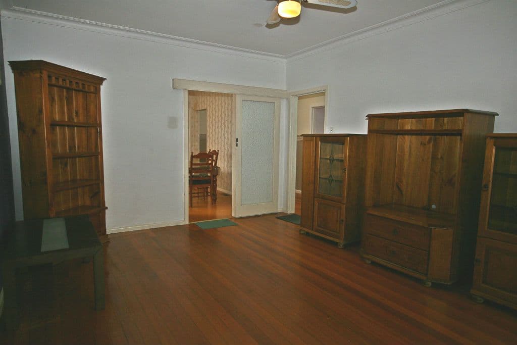 5 Stevens Road, ST ALBANS VIC 3021, St Albans - Thumbnail 2