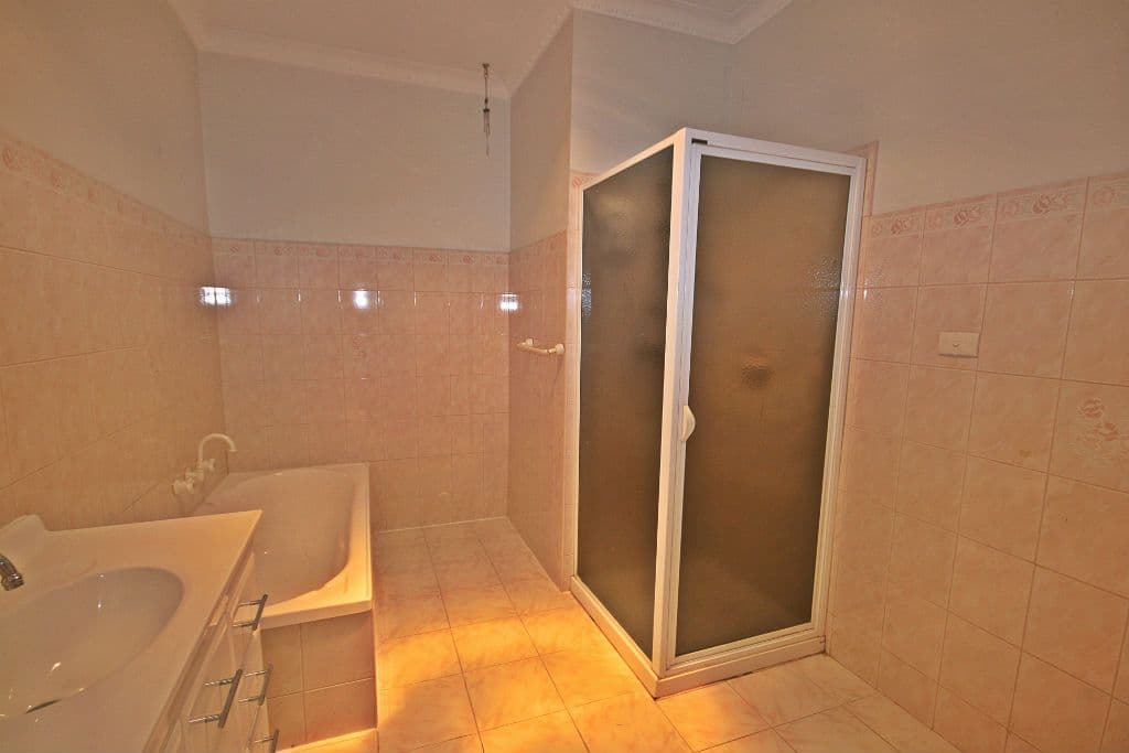 5 Stevens Road, ST ALBANS VIC 3021, St Albans - Thumbnail 4