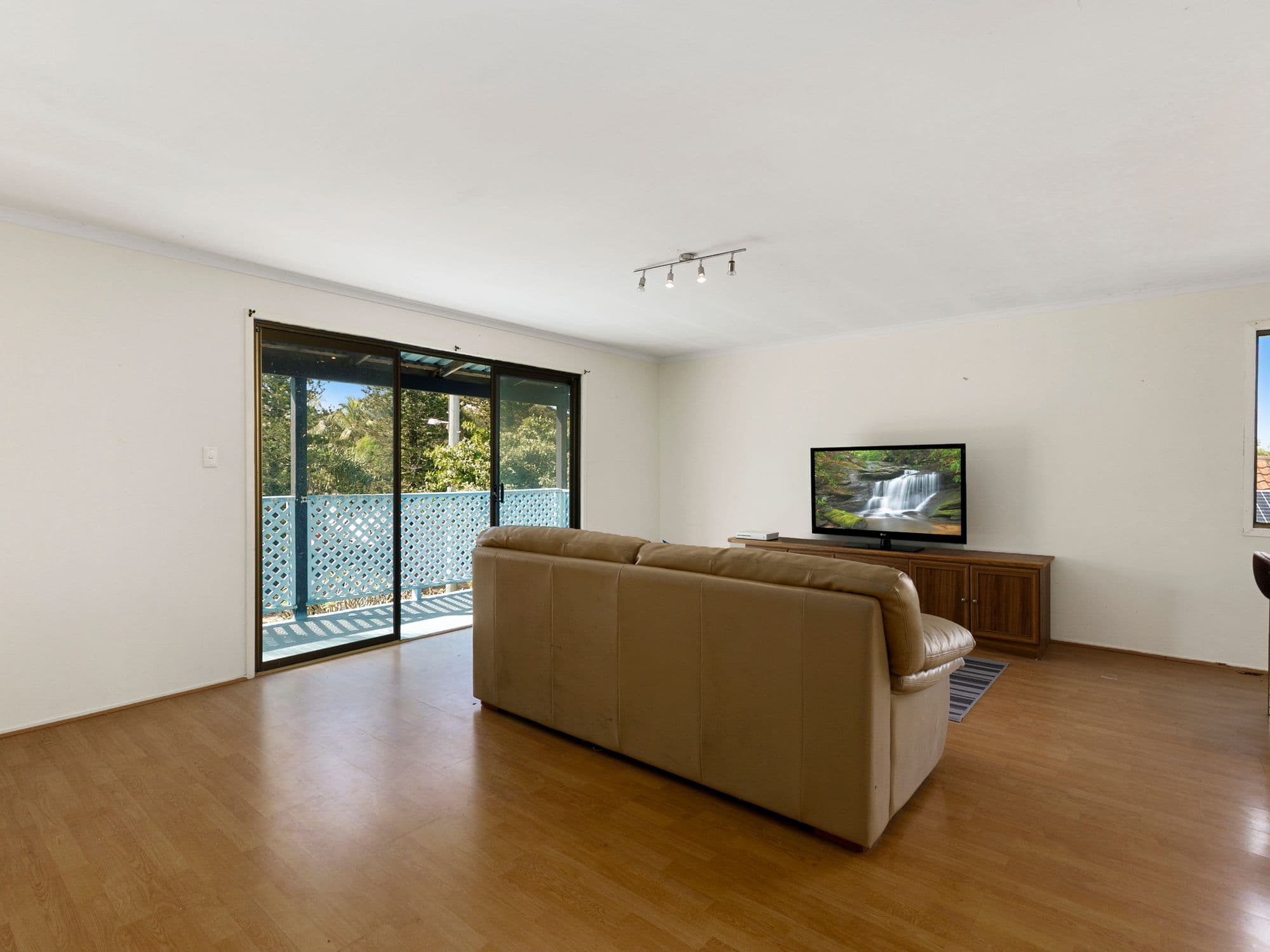 25 Newfield Street, Sunrise Beach QLD 4567, Sunrise Beach - Thumbnail 4