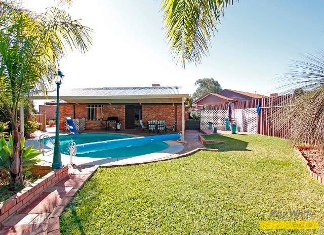 11 Aviemore Close, HAMERSLEY WA 6022, Hamersley - Thumbnail 2
