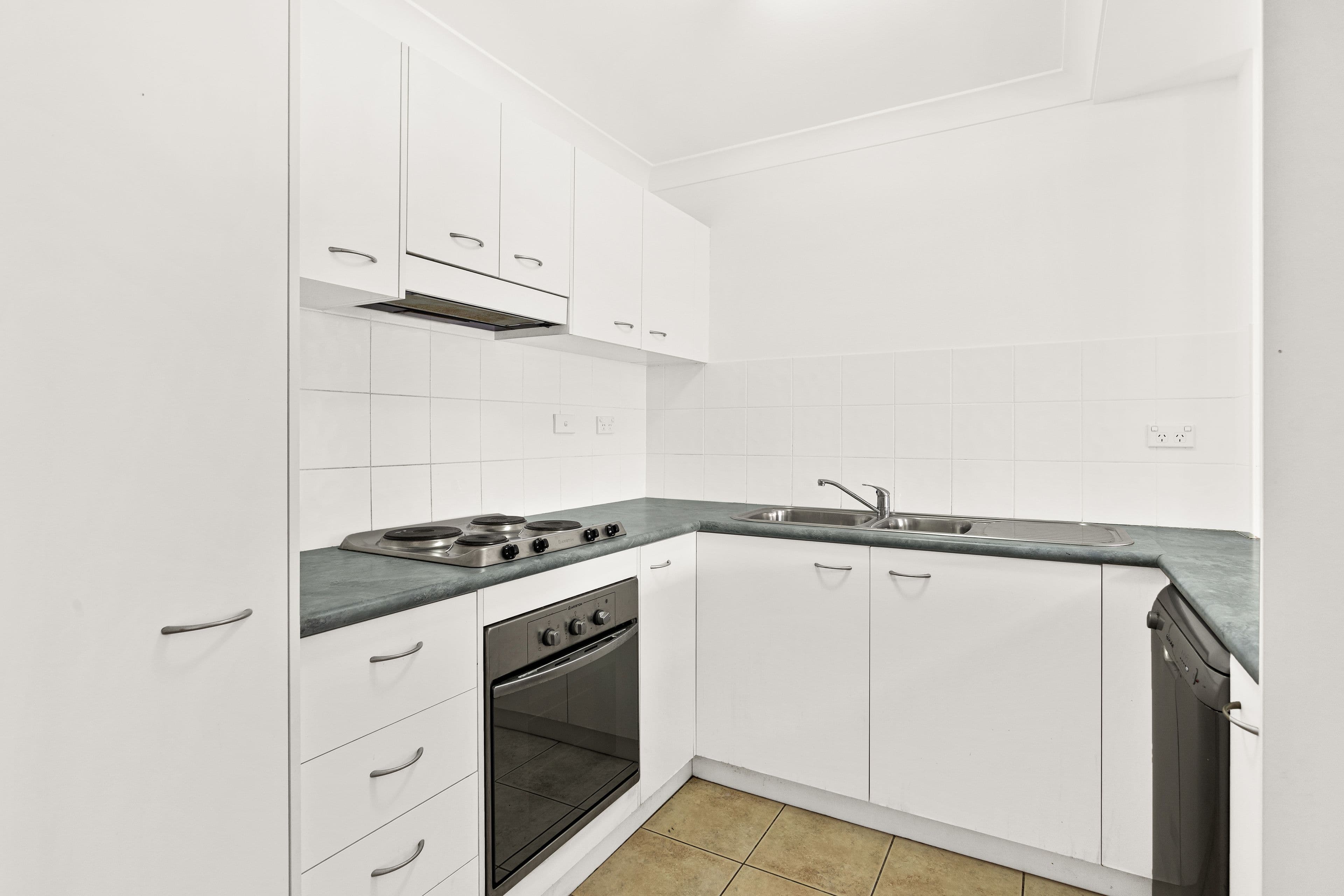 28 Addison Street, Shellharbour NSW 2529, Shellharbour - Thumbnail 2