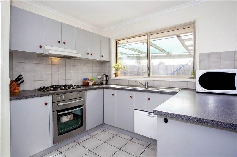 5 Mayton Court, GROVEDALE VIC 3216, Grovedale - Thumbnail 2