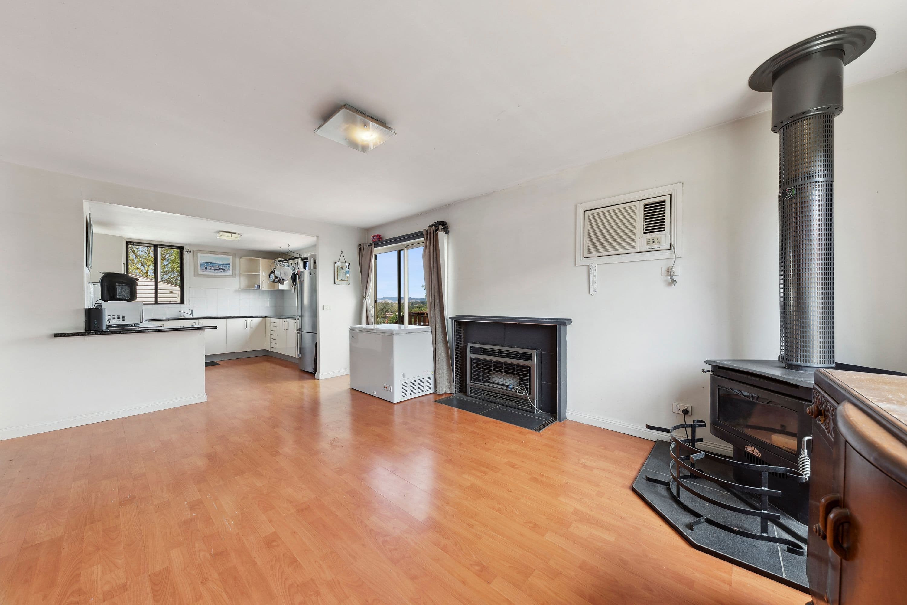 17 Fenton Street, Warragul VIC 3820, Warragul - Thumbnail 4