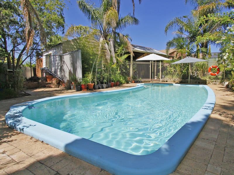 4  Horizon Retreat, BALLAJURA WA 6066, Ballajura - Thumbnail 4