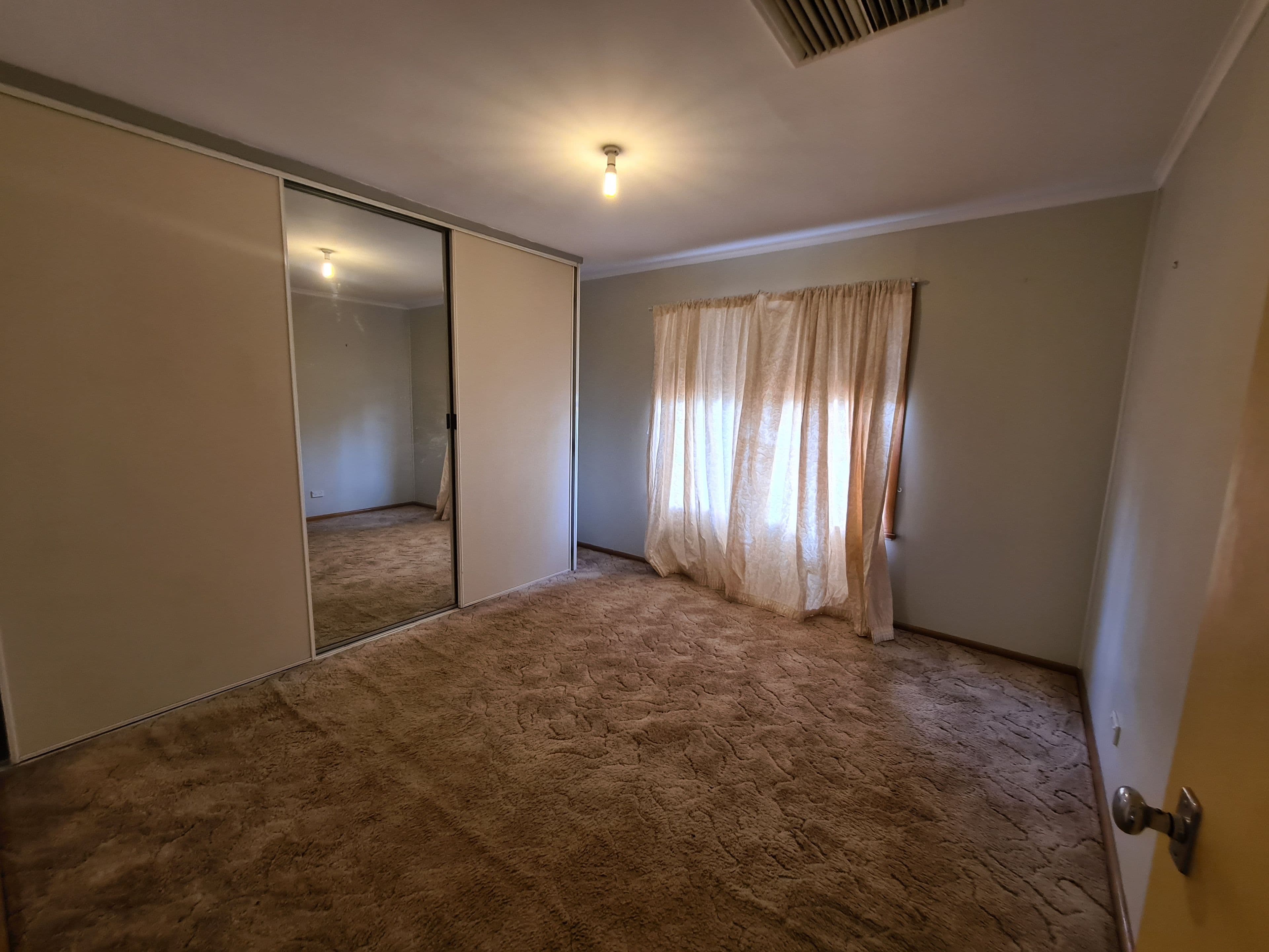 17 Thornbury Street, Parkes - Thumbnail 5