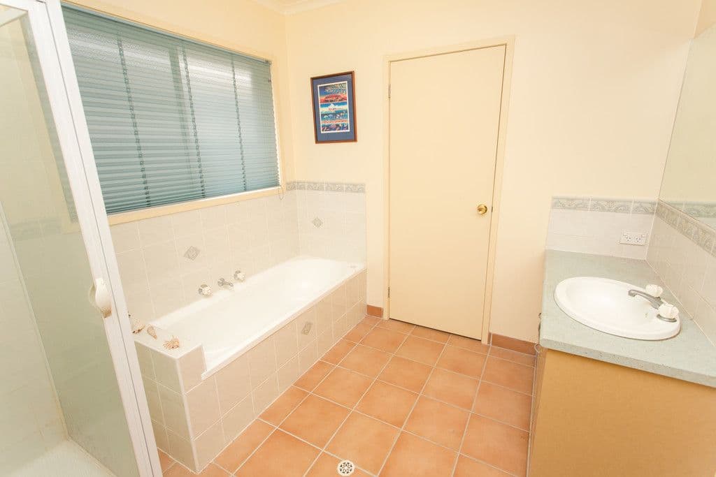 7 Pevensey Grove, Mildura VIC 3500, Mildura - Thumbnail 5