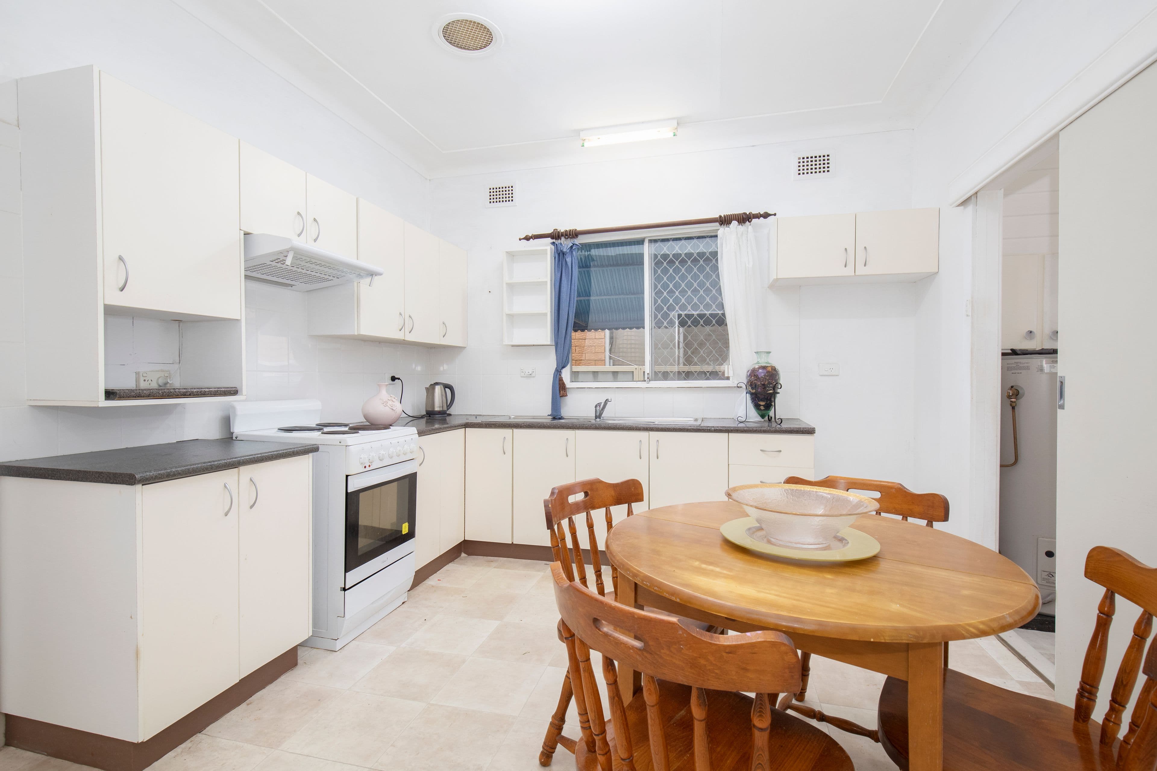 12 Warners Bay Road, Warners Bay NSW 2282, Warners Bay - Thumbnail 2