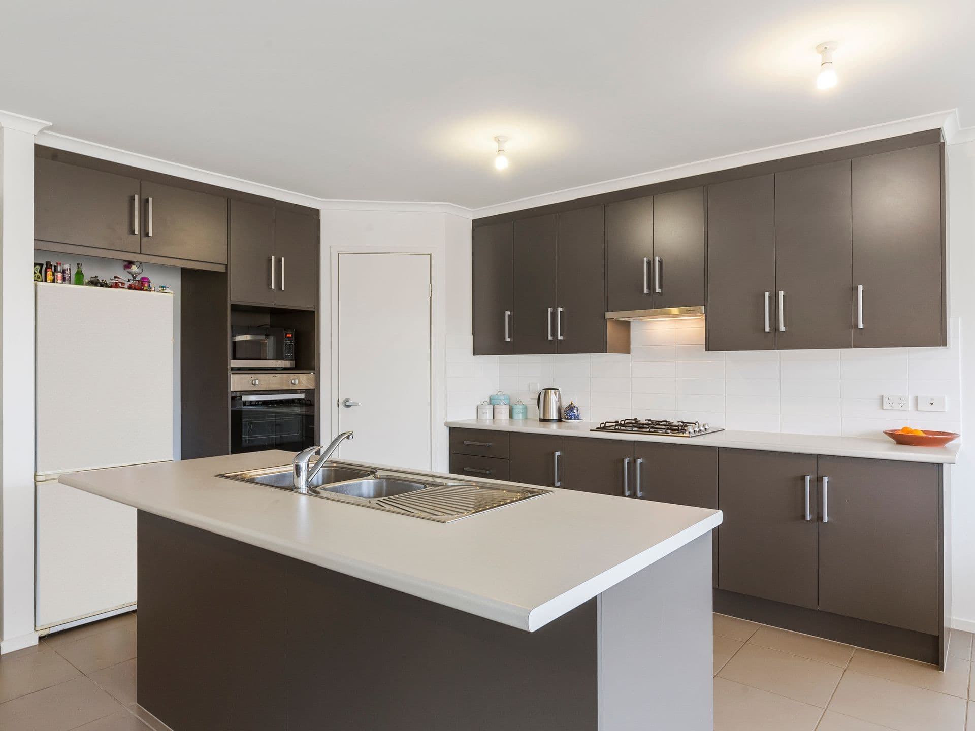 12 Ship Street, Seaford Meadows SA 5169, Seaford Meadows - Thumbnail 6