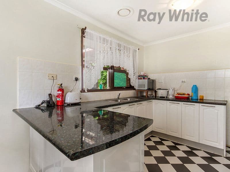 41 Charlbury Grove, St Albans VIC 3021, St Albans - Thumbnail 4