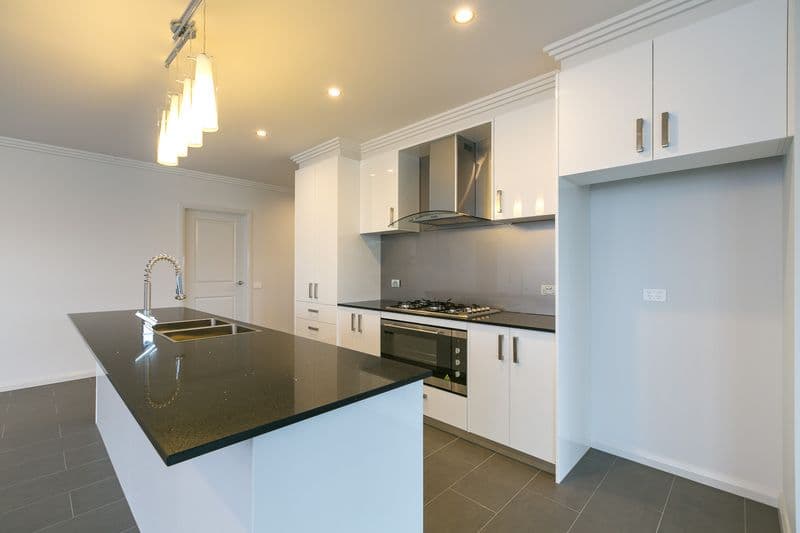 19 Greenfield Drive, Epsom VIC 3551, Epsom - Thumbnail 3