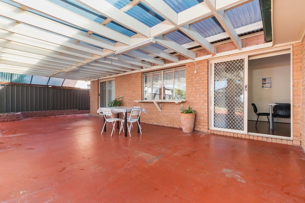 28 Flinders Crescent, Hinchinbrook - Thumbnail 5