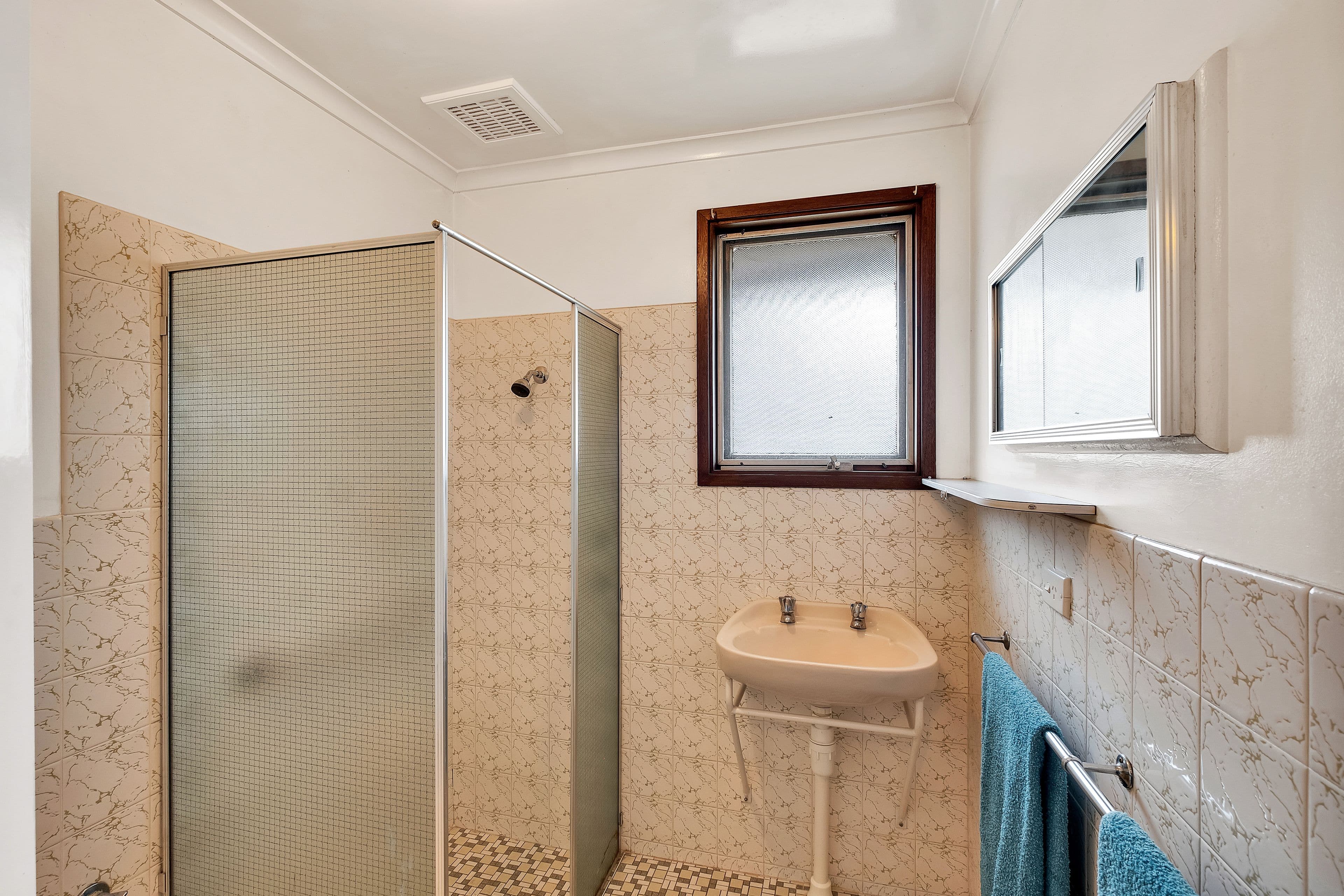 18 Montreal Avenue, Novar Gardens SA 5040, Novar Gardens - Thumbnail 5