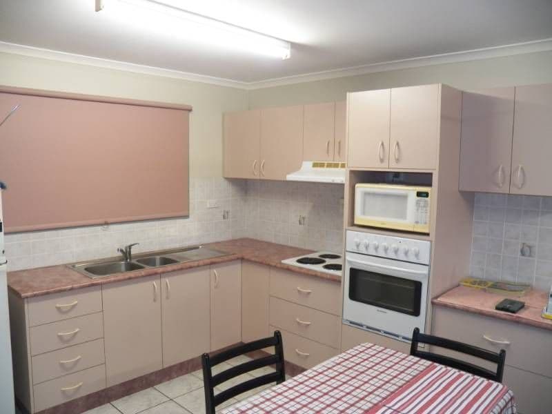 9 McCann Street, SOUTH GLADSTONE QLD 4680, South Gladstone - Thumbnail 2