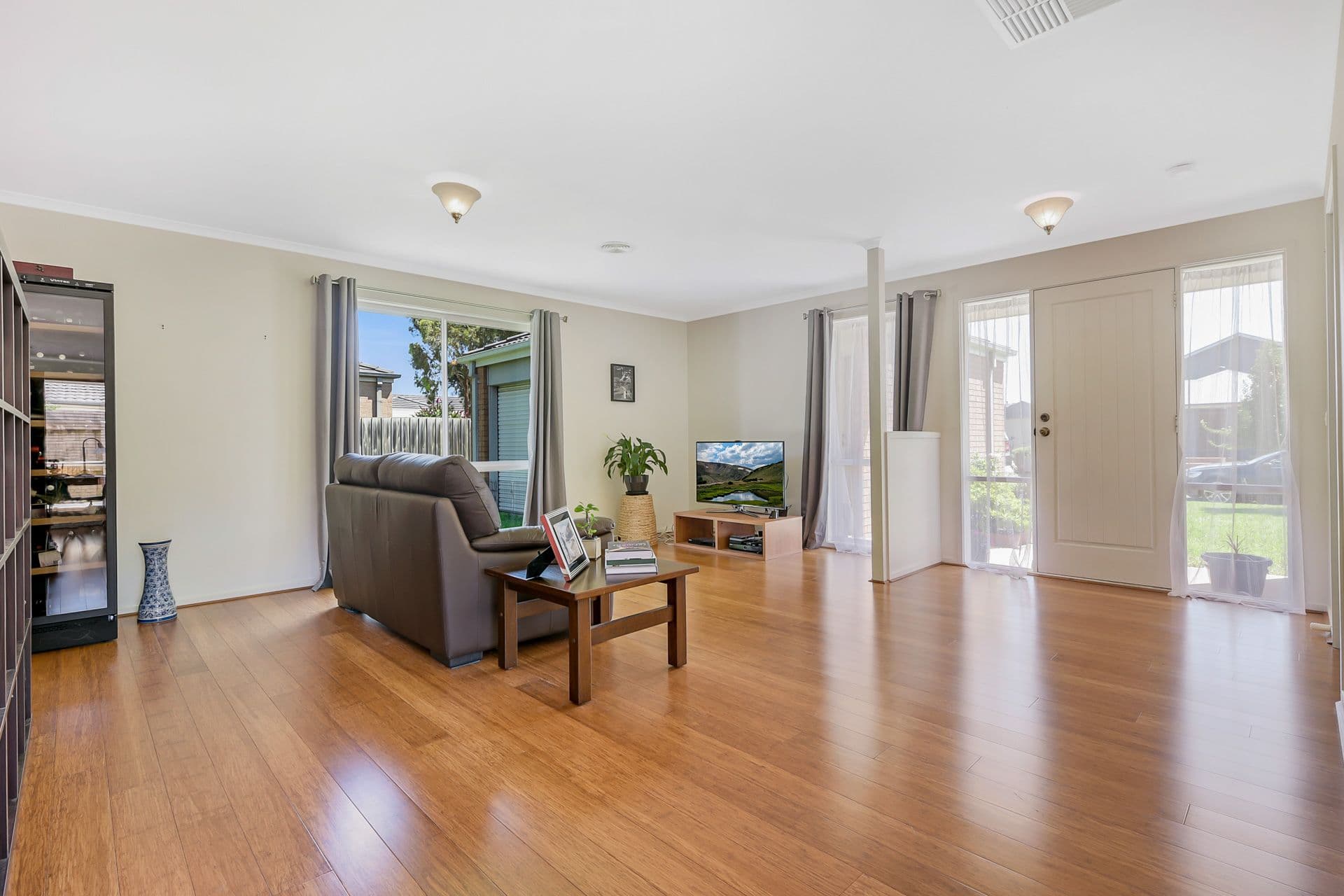 13 Kate Elizabeth Avenue, Berwick VIC 3806, Berwick - Thumbnail 2