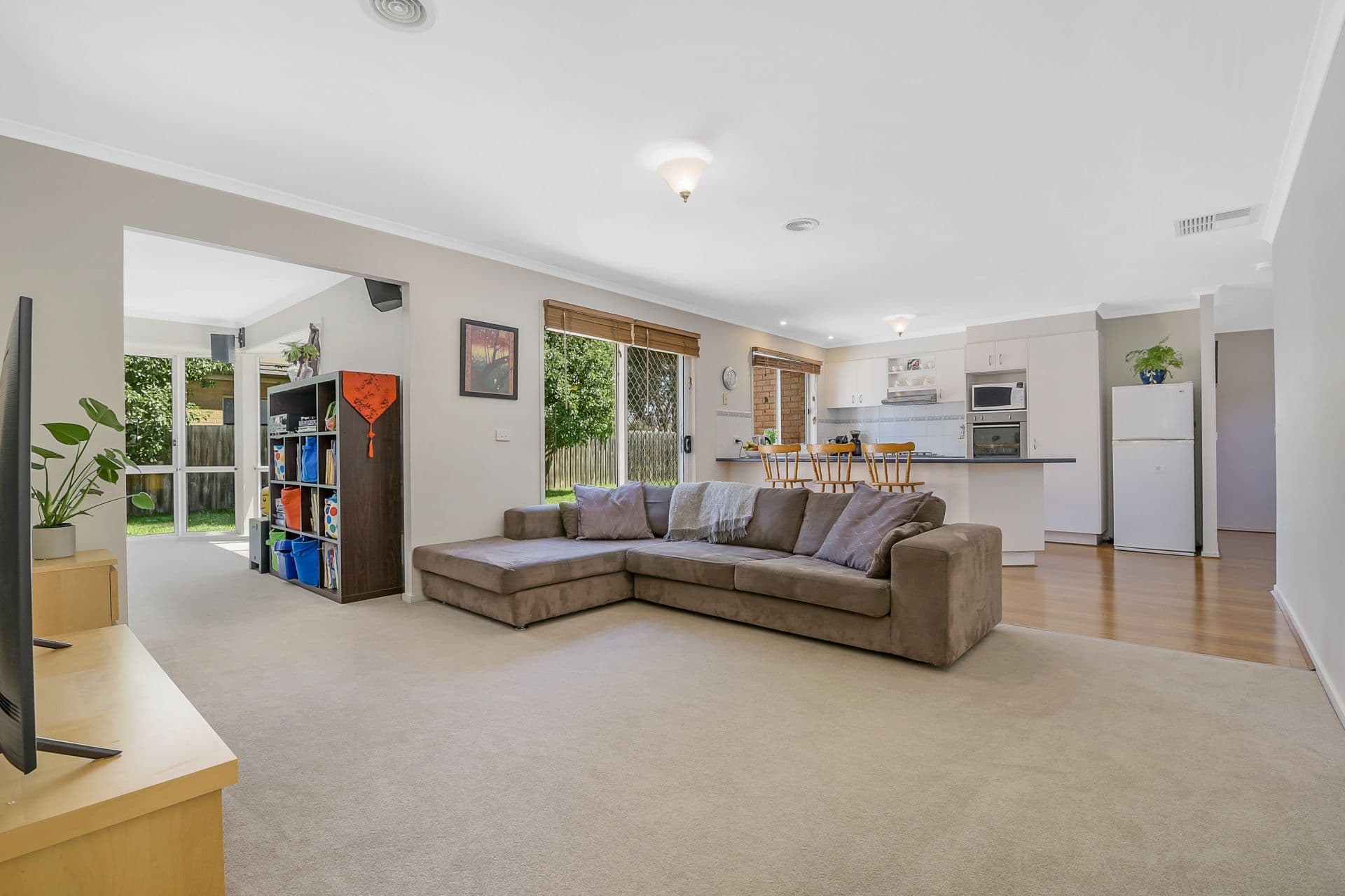 13 Kate Elizabeth Avenue, Berwick VIC 3806, Berwick - Thumbnail 3