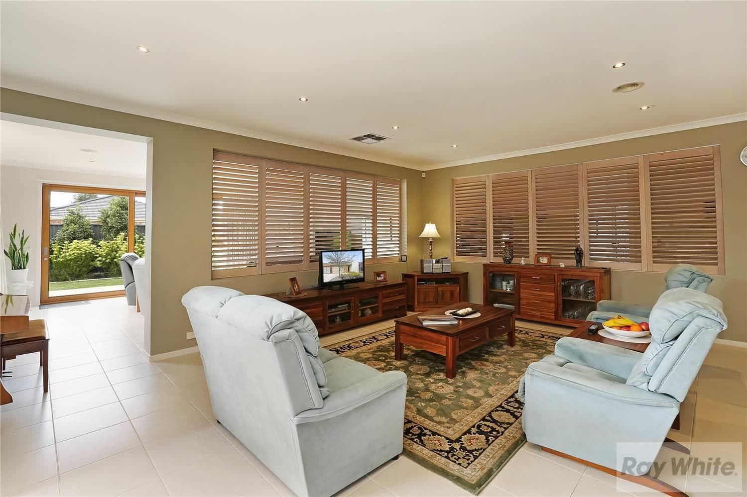 124 Eastlakes Boulevard, Lara VIC 3212, Lara - Thumbnail 4
