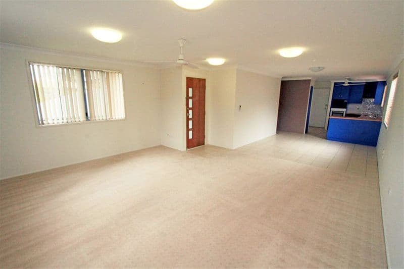 13 Standish Street, NORMAN GARDENS QLD 4701, Norman Gardens - Thumbnail 3