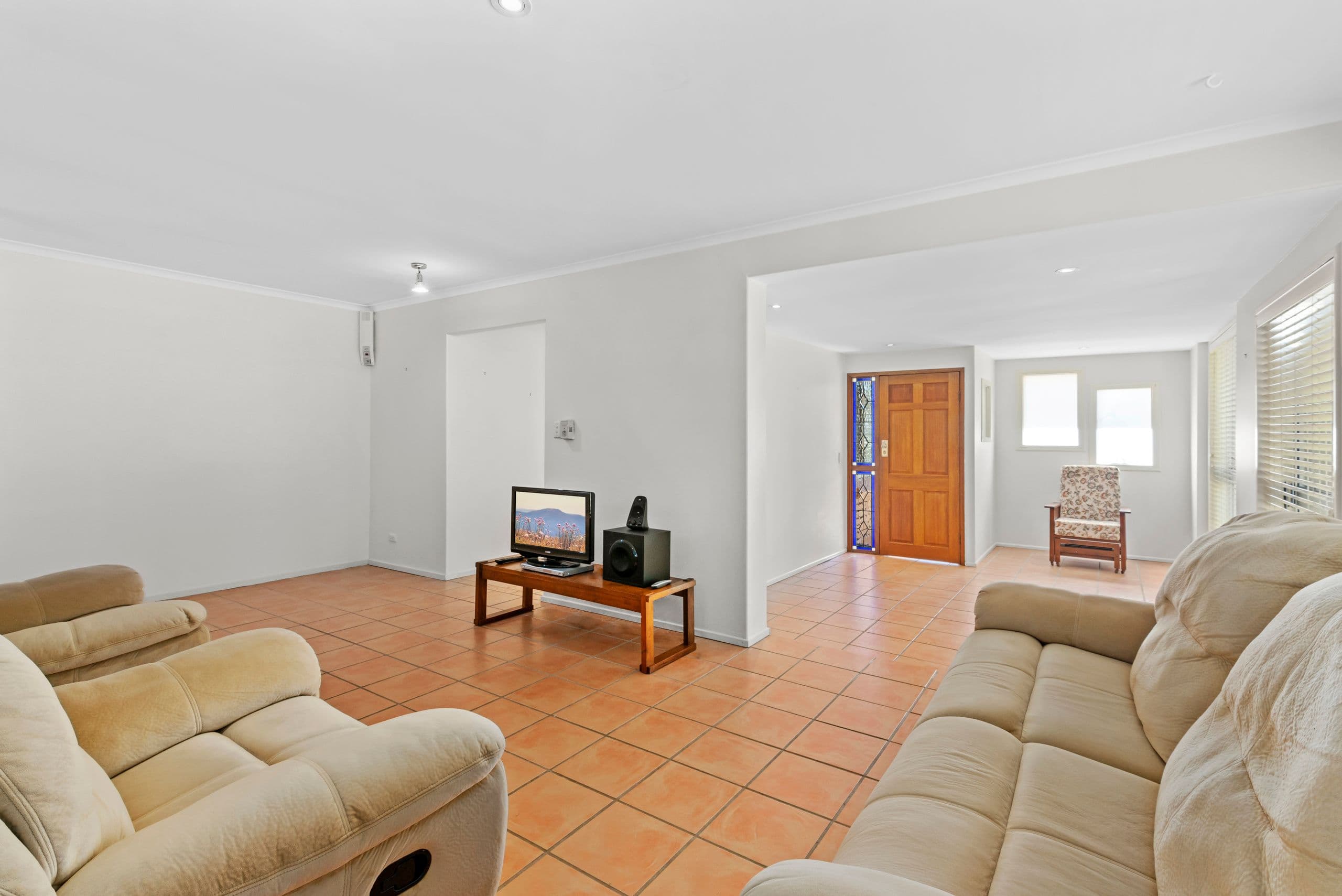 20 Dilgara Street, Tugun QLD 4224, Tugun - Thumbnail 2