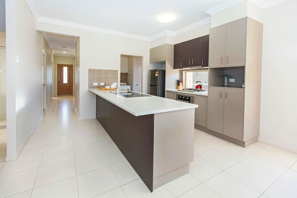 24 Basil Street, Springfield Lakes QLD 4300, Springfield Lakes - Thumbnail 3