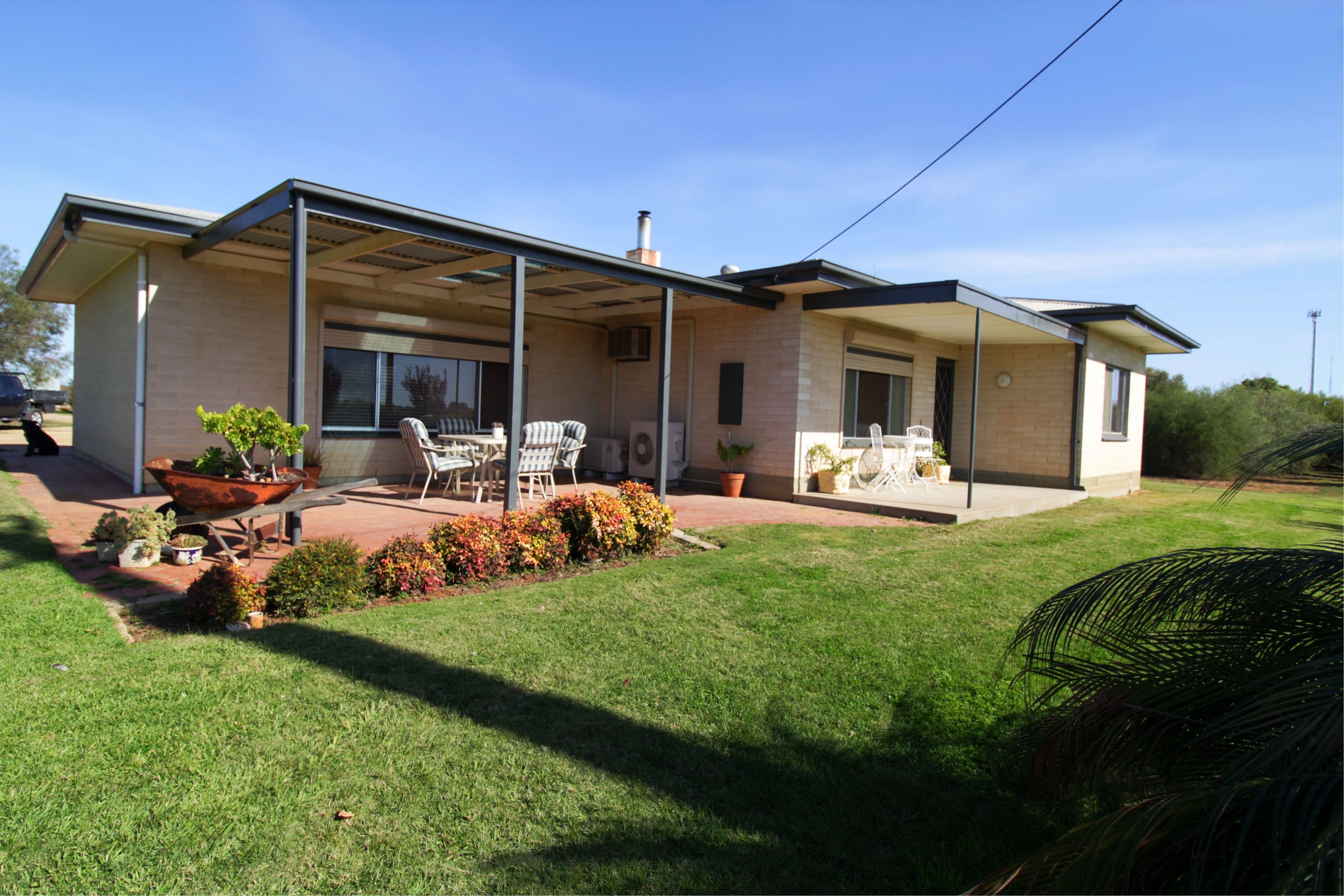 9 McFarlanes Lane, Cobdogla SA 5346, Cobdogla - Image 1