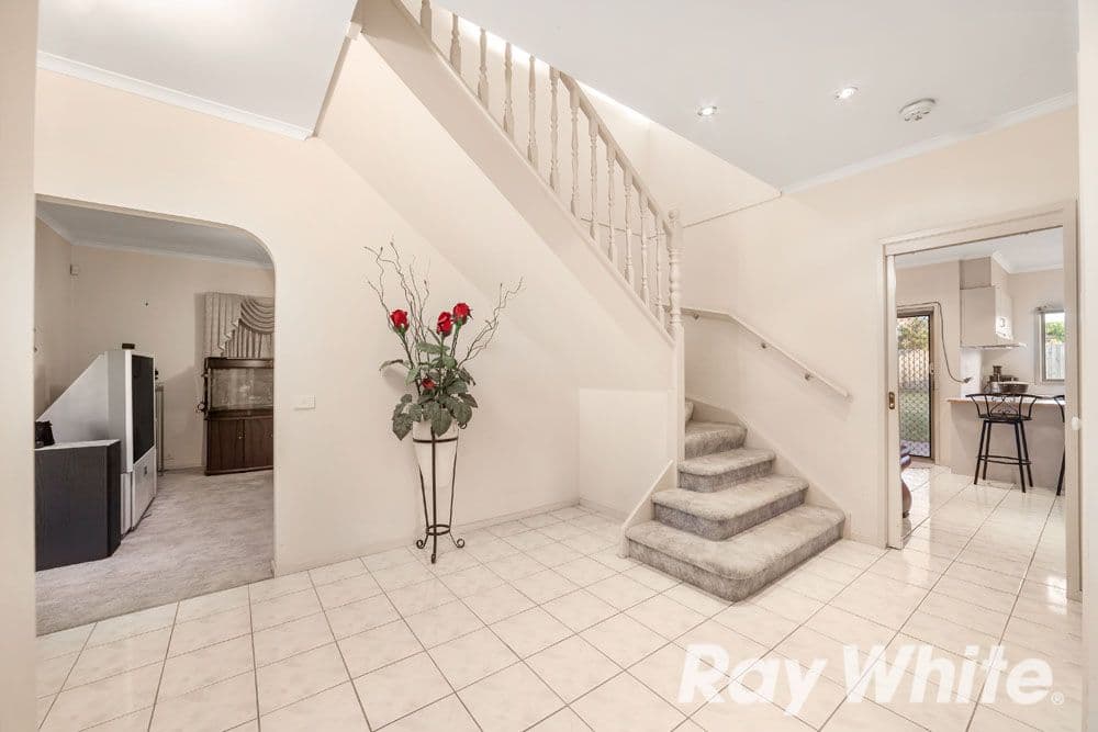 119 Argyle Way, Wantirna South VIC 3152, Wantirna South - Thumbnail 3