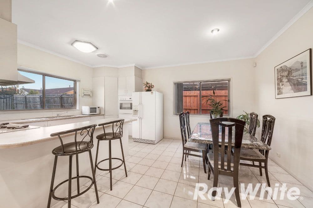 119 Argyle Way, Wantirna South VIC 3152, Wantirna South - Thumbnail 4