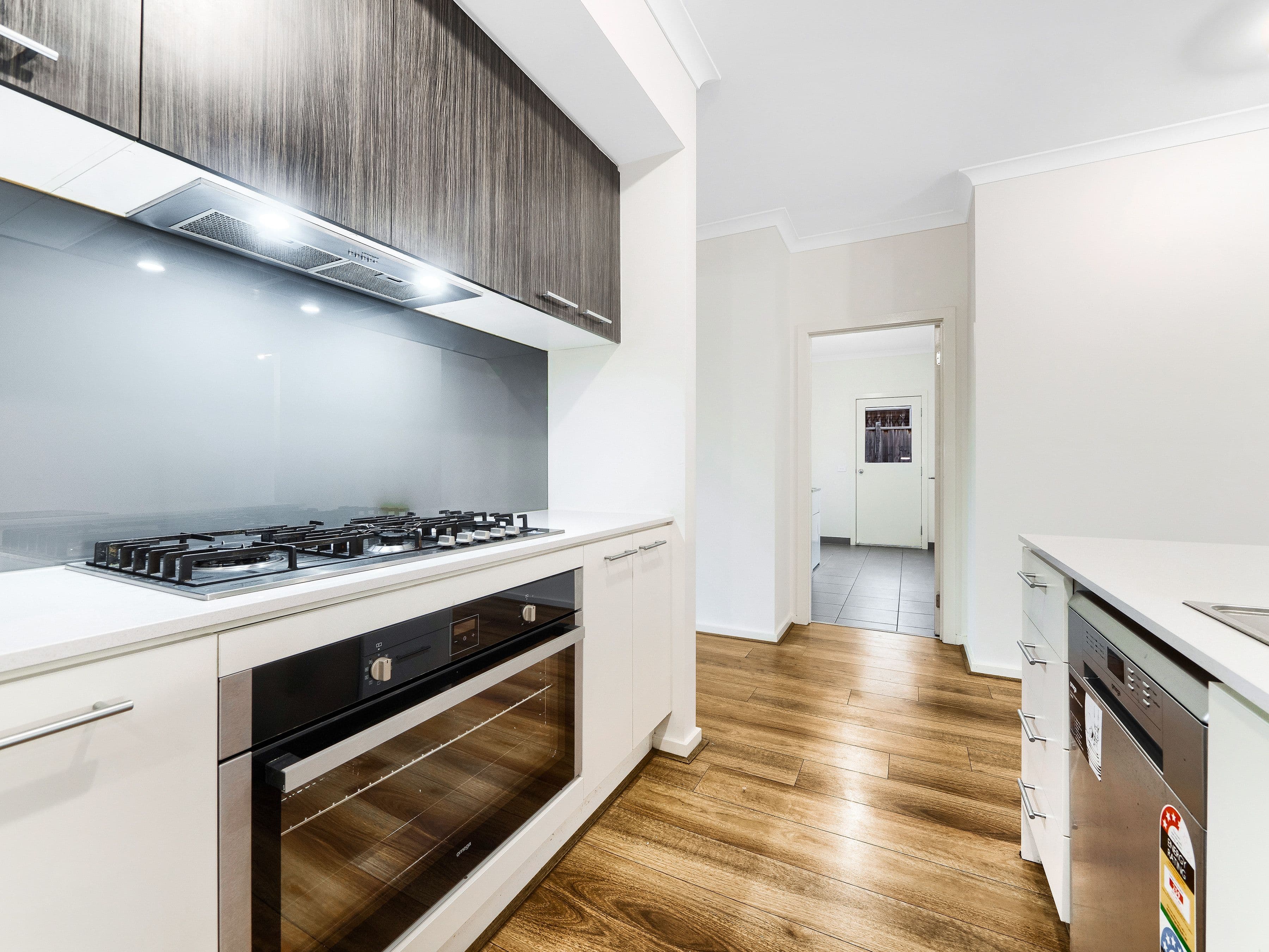 6 Harper Crescent, Cranbourne West VIC 3977, Cranbourne West - Thumbnail 4